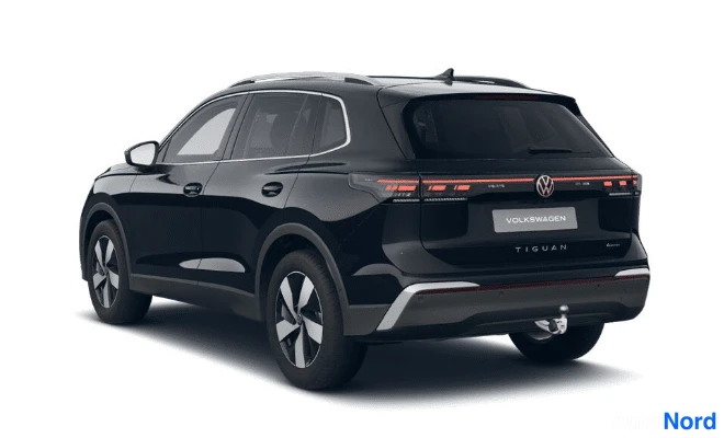 Musta Volkswagen Tiguan 2026, takaviisto, kuva 3