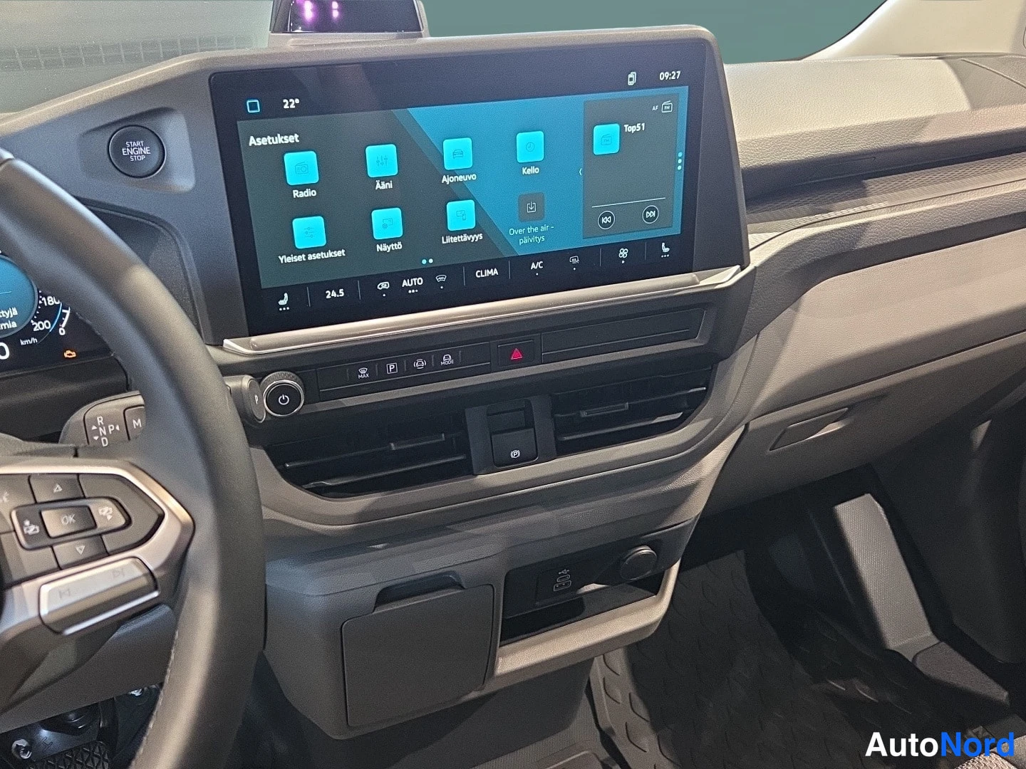 Grå Volkswagen Transporter 2026, detalj, bild 10
