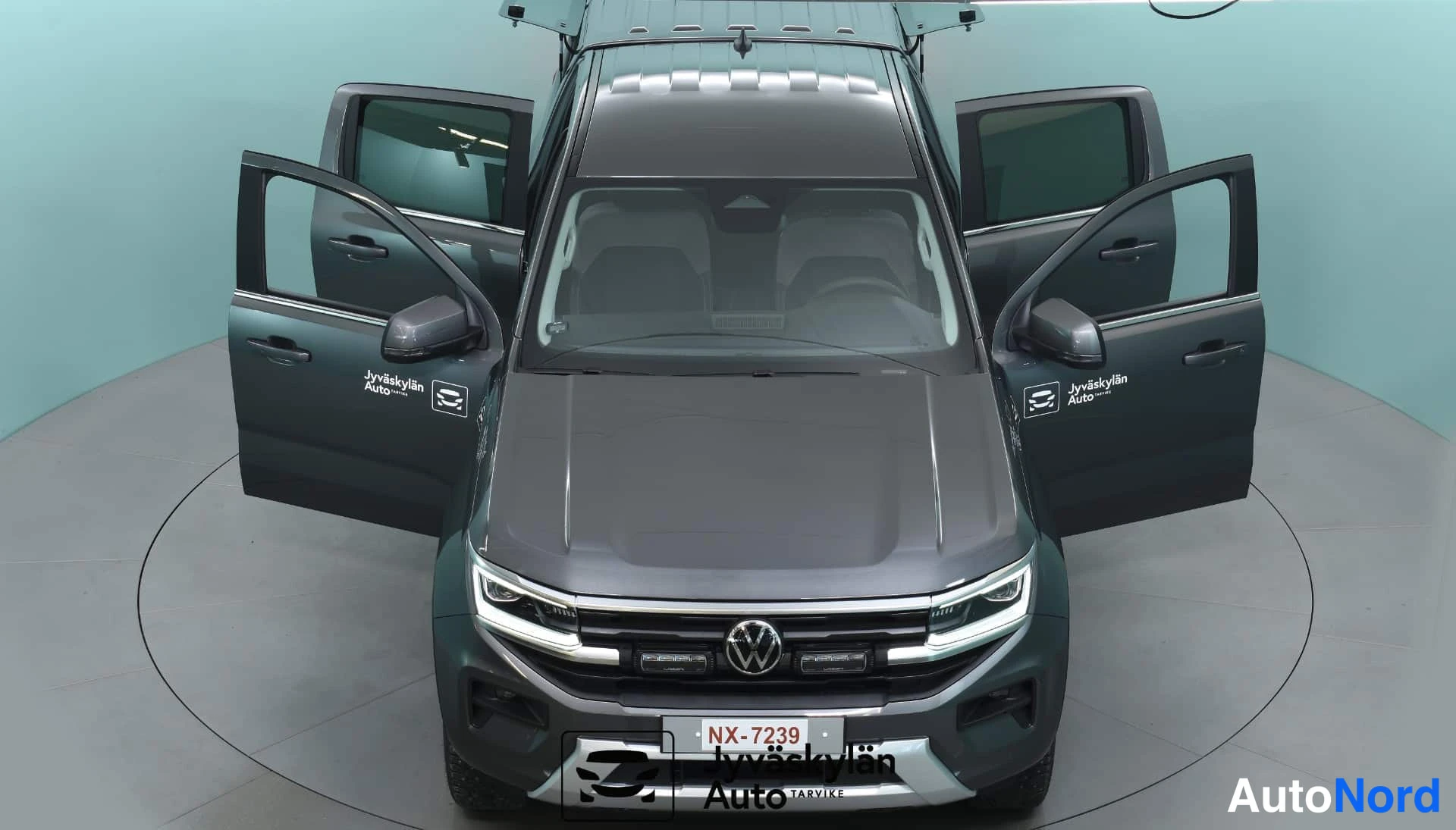 Grå Volkswagen Amarok 2026, framifrån, bild 4