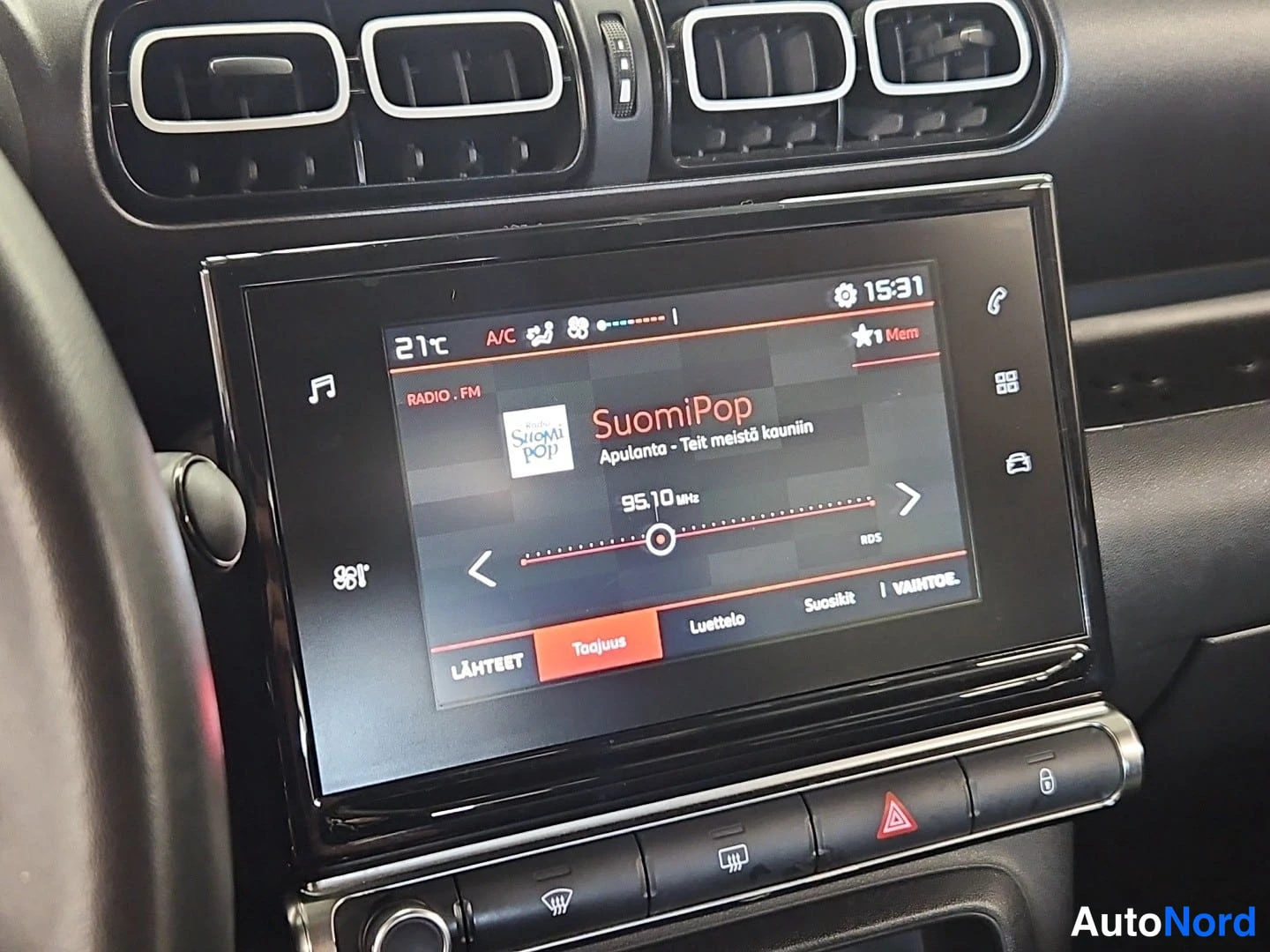 Valkoinen Citroen C3 Aircross 2019, yksityiskohta, kuva 19