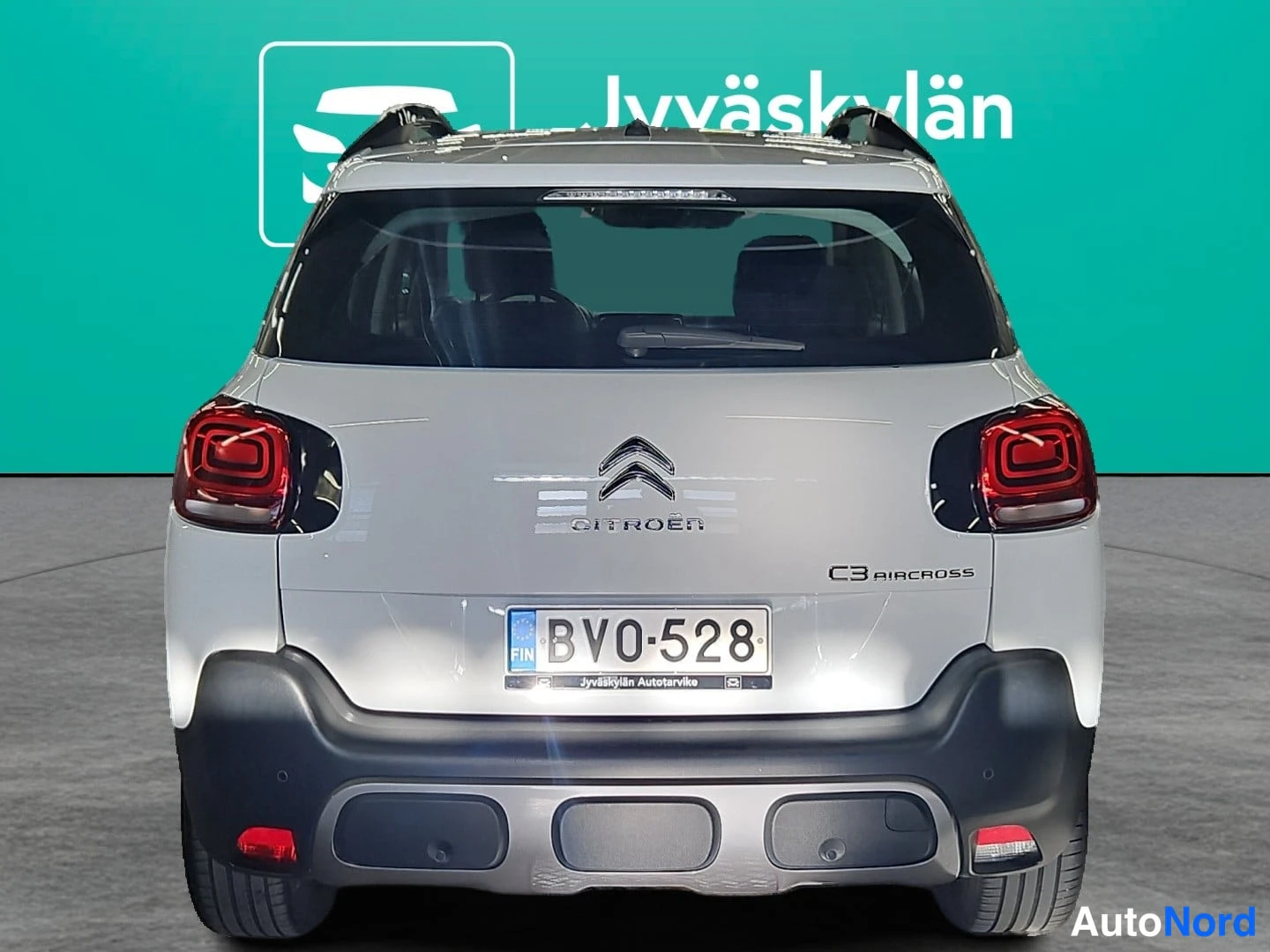 Valkoinen Citroen C3 Aircross 2019, takaa, kuva 8