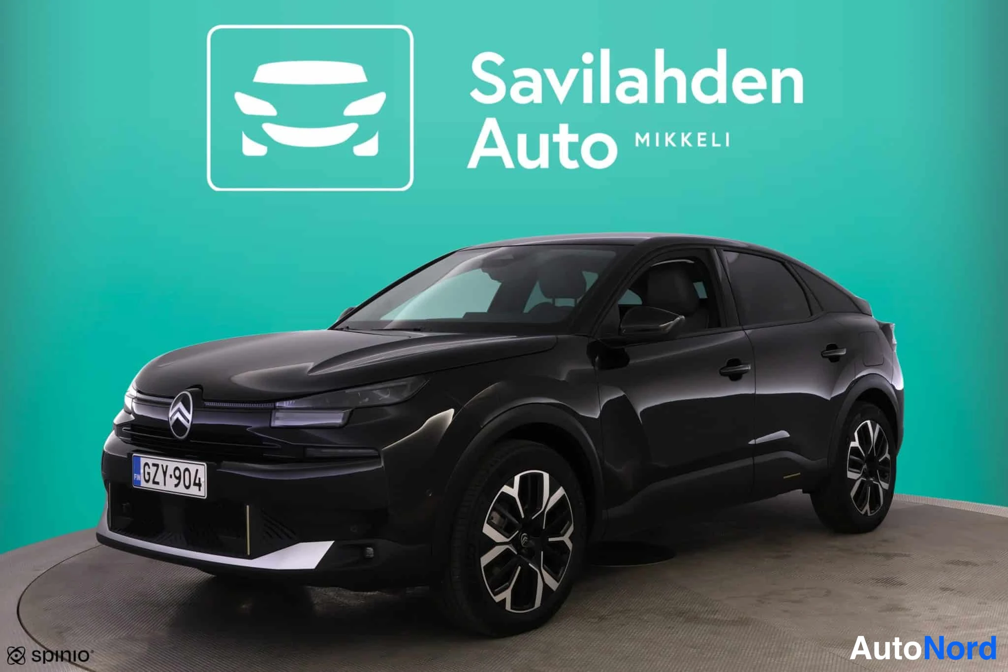 Musta Citroen C4 2025, etuviisto, keula vasemmalle, kuva 2