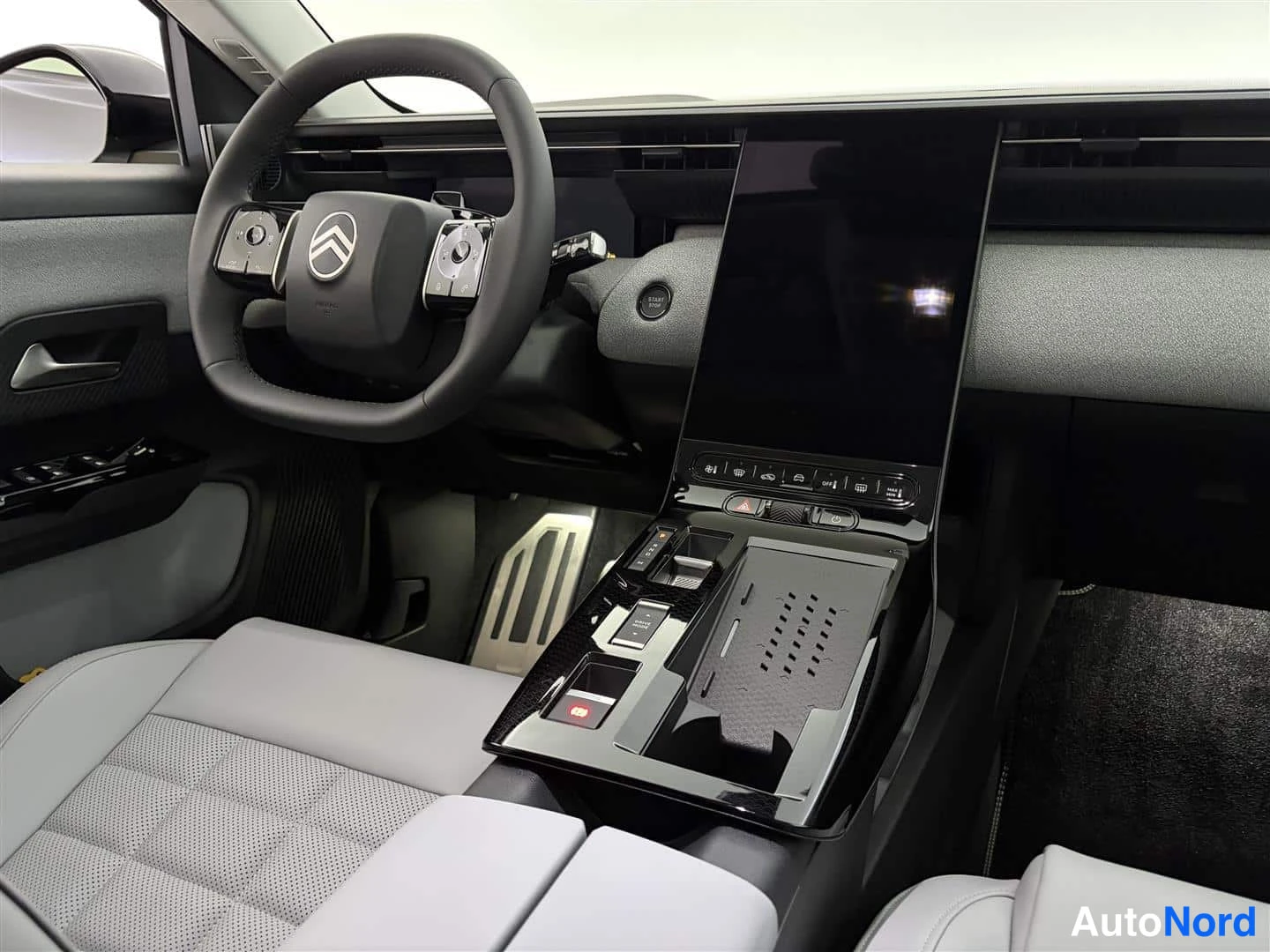 Vihreä Citroen C5 Aircross 2026, ohjaamo, kuva 14