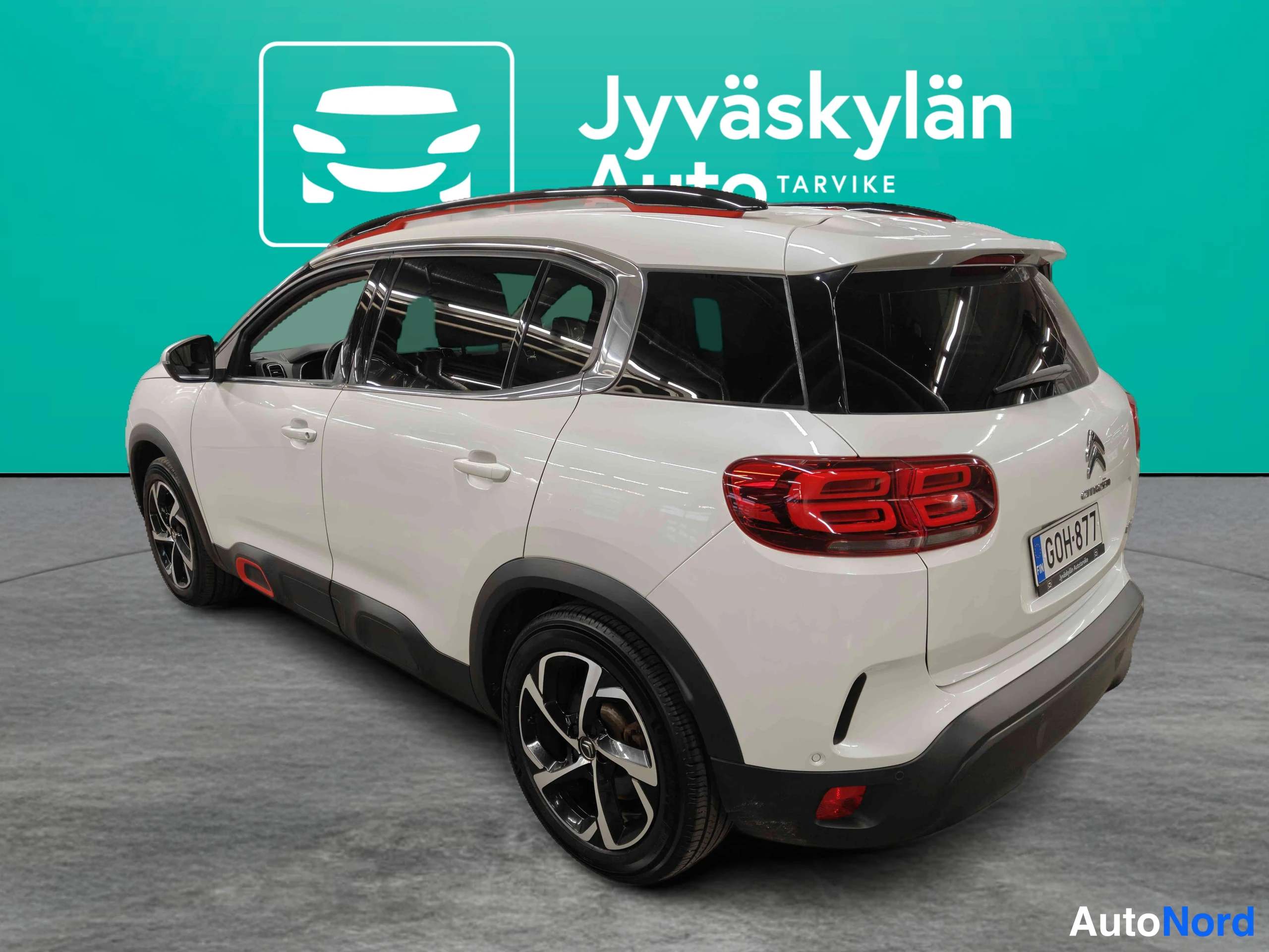 Valkoinen Citroen C5 Aircross 2020, takaviisto, kuva 10