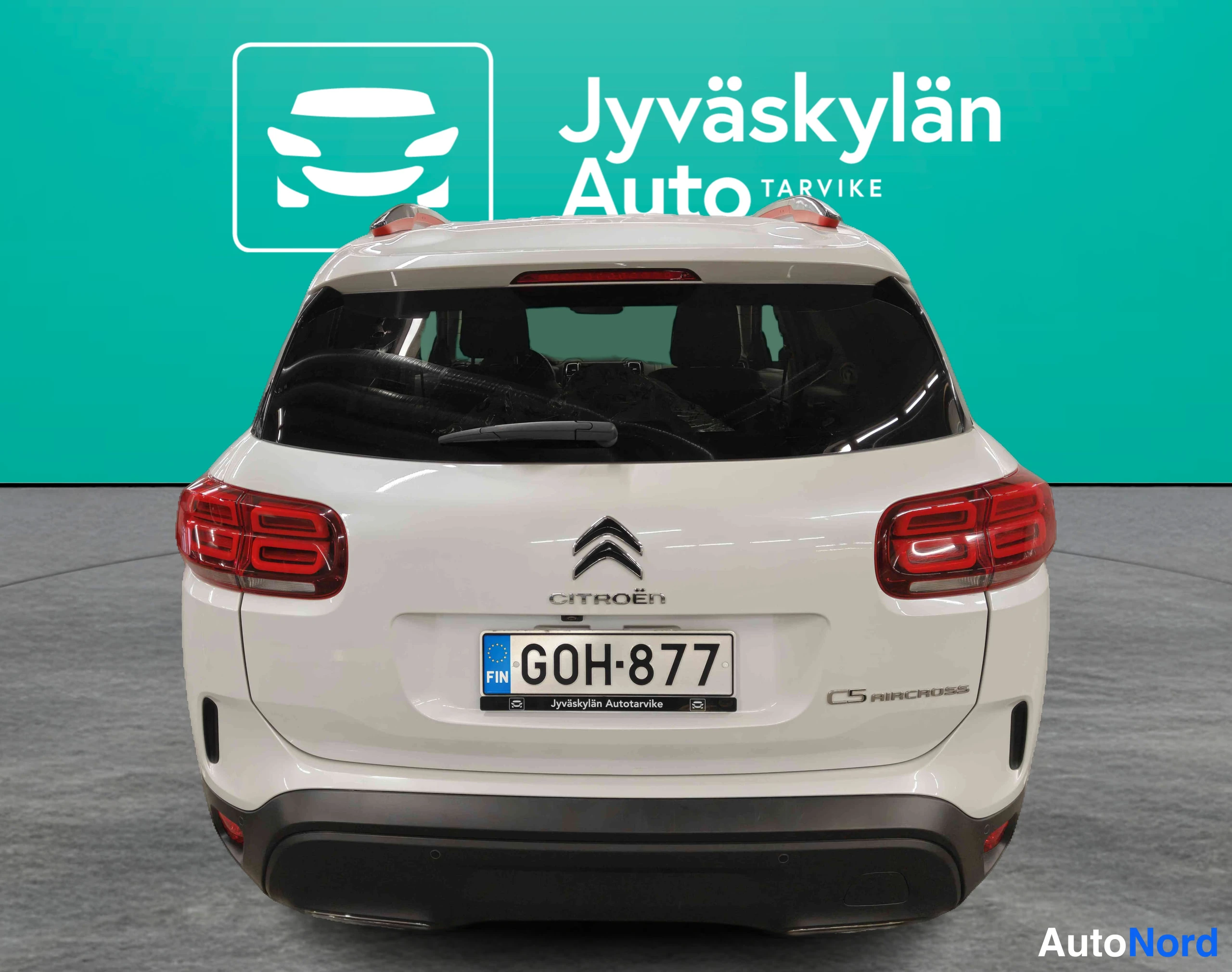 Valkoinen Citroen C5 Aircross 2020, takaa, kuva 16