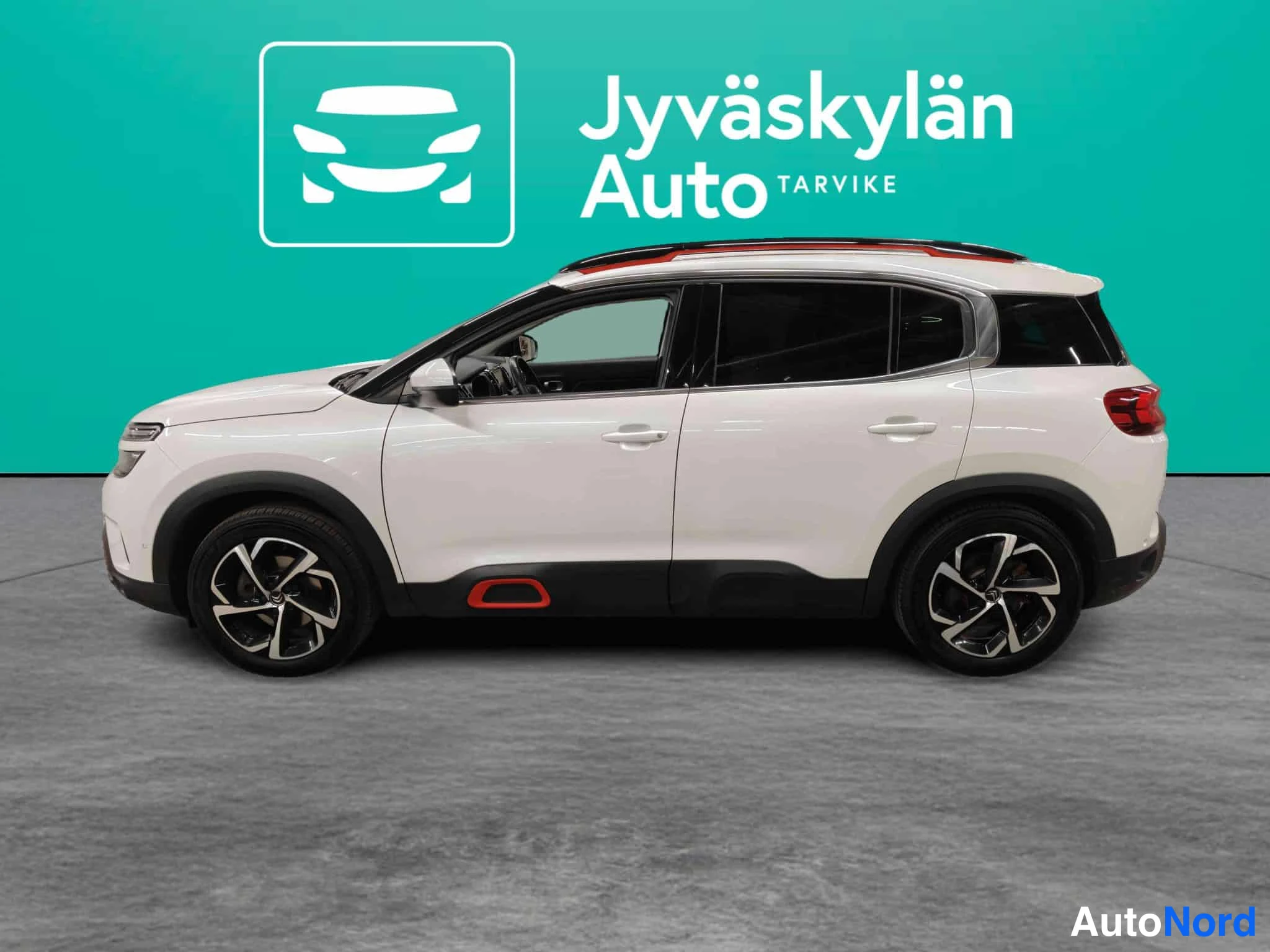 Valkoinen Citroen C5 Aircross 2020, takaviisto, kuva 11