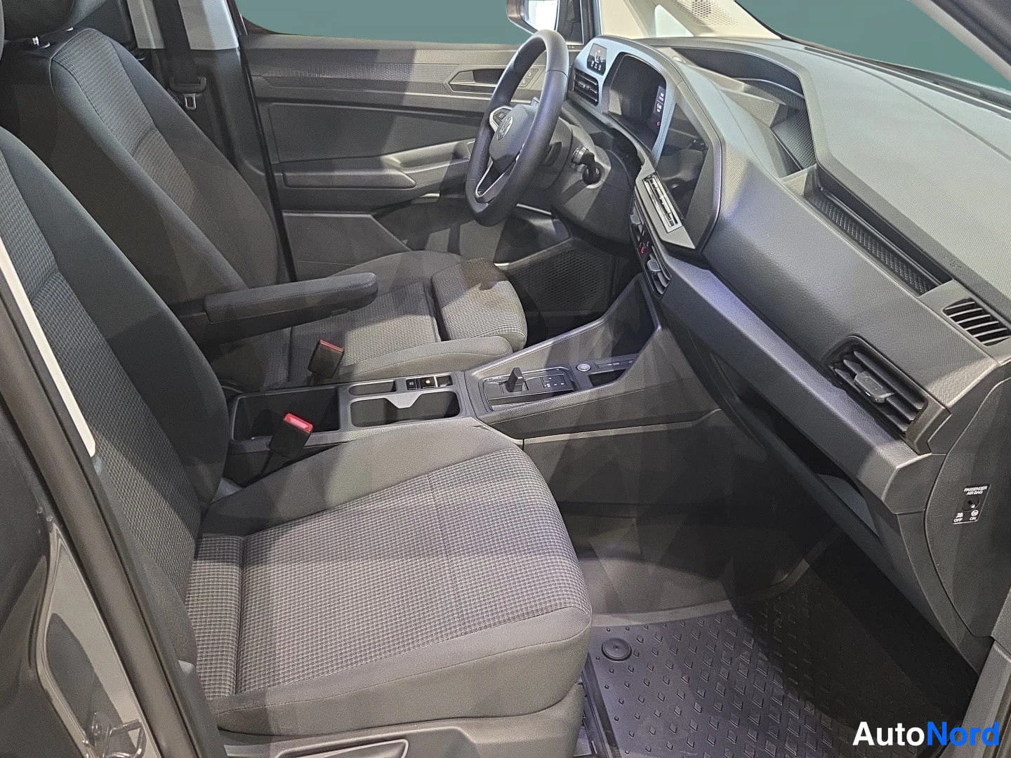 Grå Volkswagen Caddy 2026, framsäten, bild 8