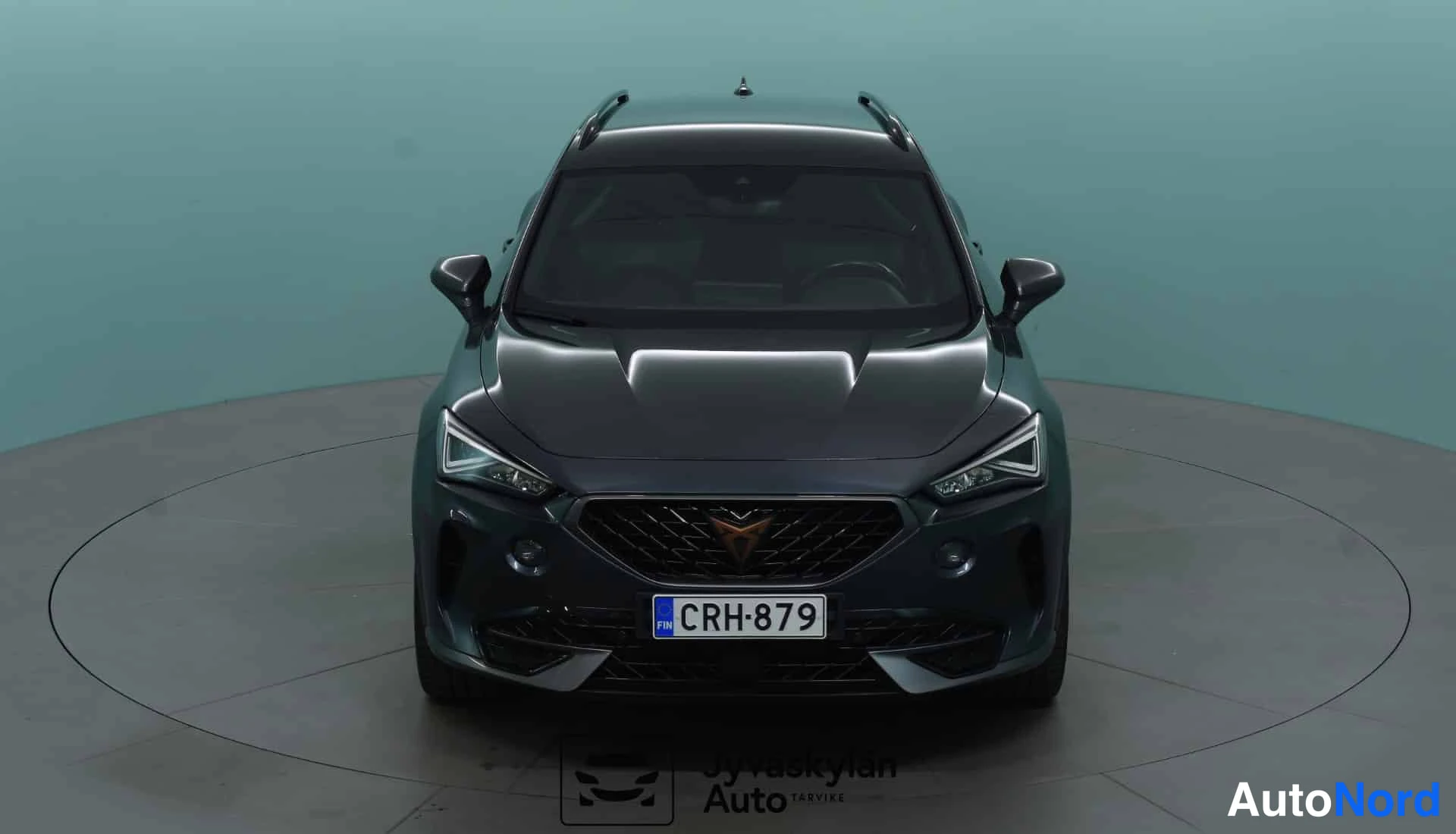 Harmaa Cupra Formentor 2023, edestä, kuva 5