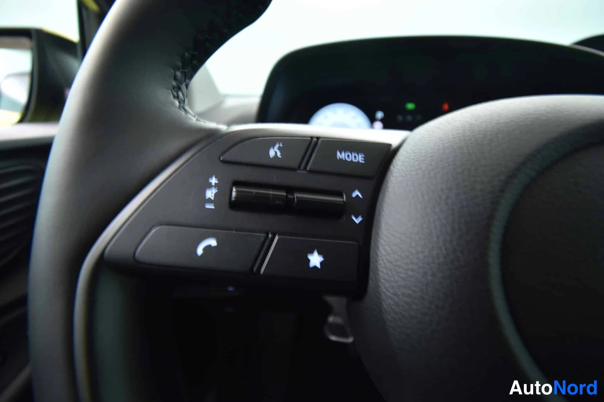 Keltainen Hyundai i20 2026, yksityiskohta, kuva 40