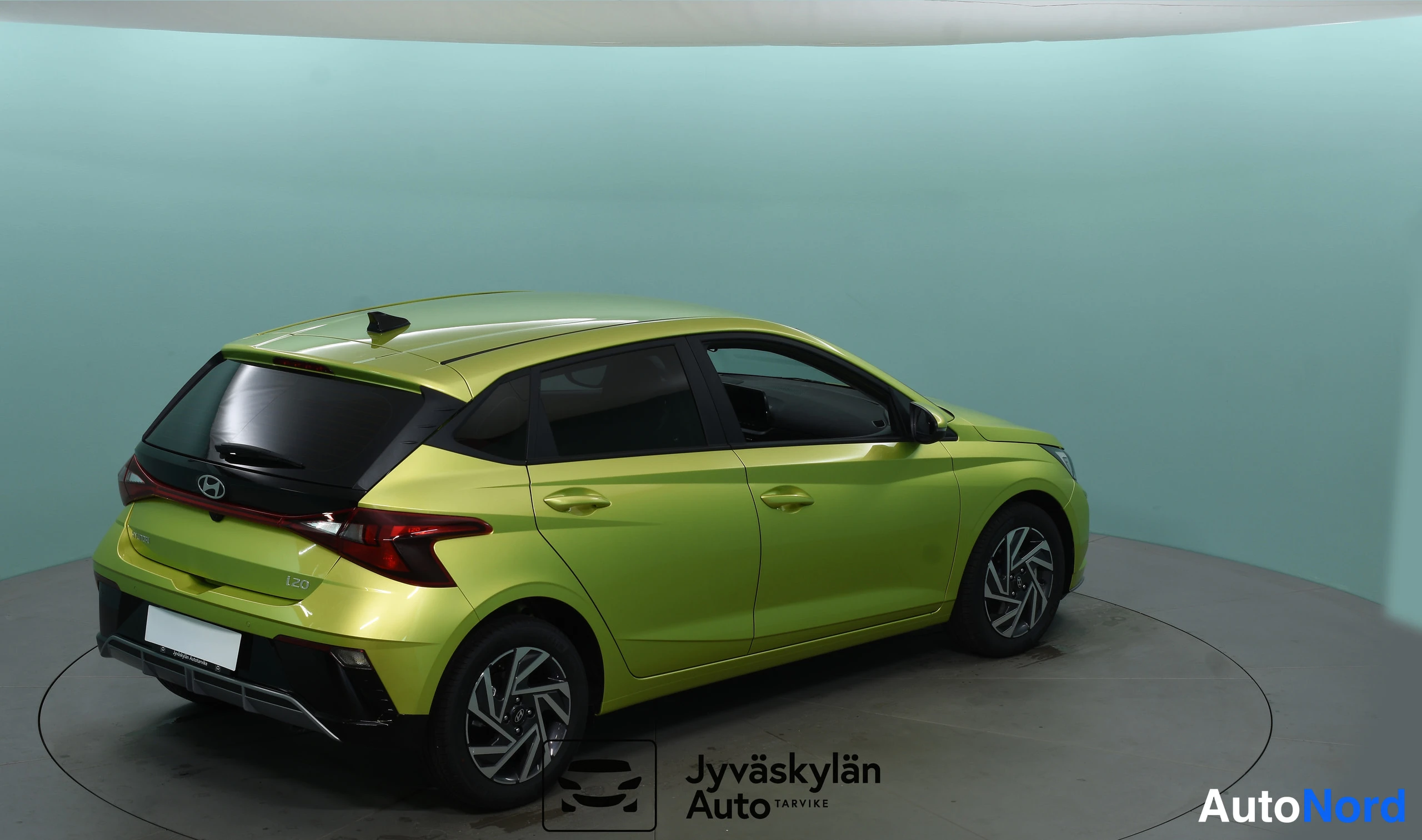 Keltainen Hyundai i20 2026, takaviisto, kuva 10