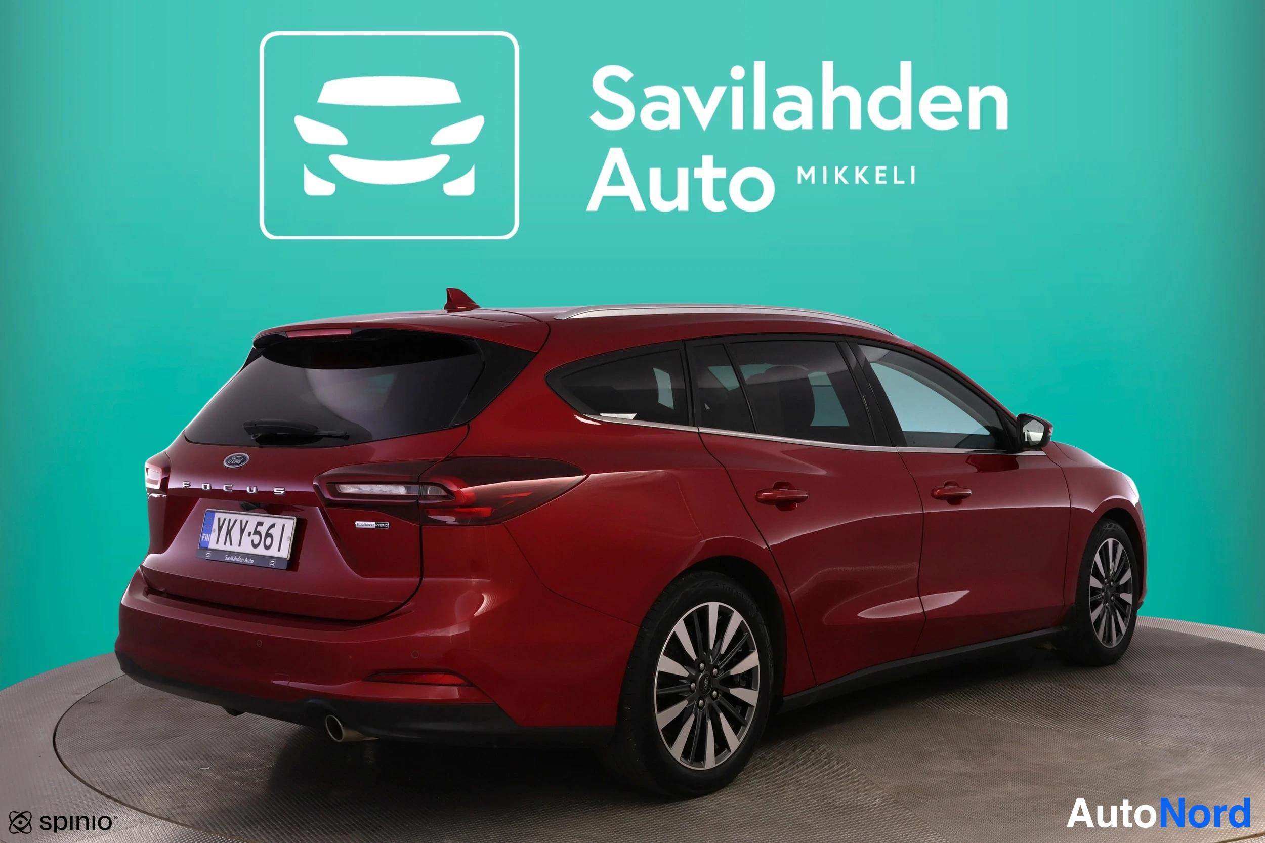 Punainen Ford Focus 2022, takaviisto, kuva 11