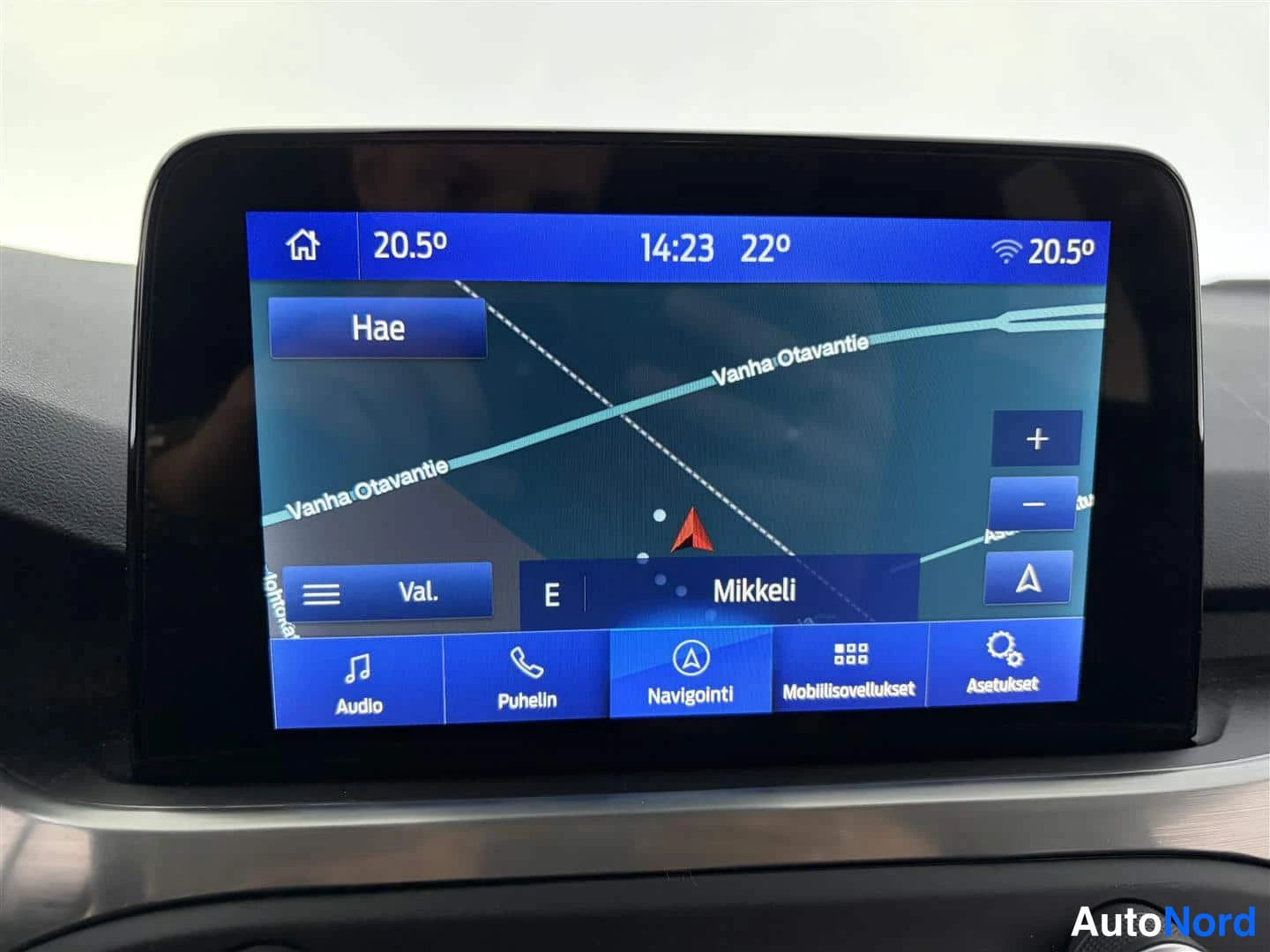 Harmaa Ford Focus 2020, yksityiskohta, kuva 23