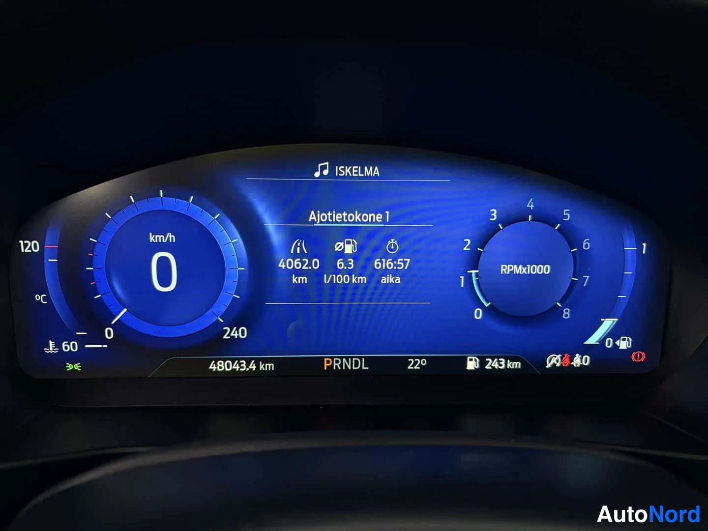 Harmaa Ford Focus 2020, yksityiskohta, kuva 25