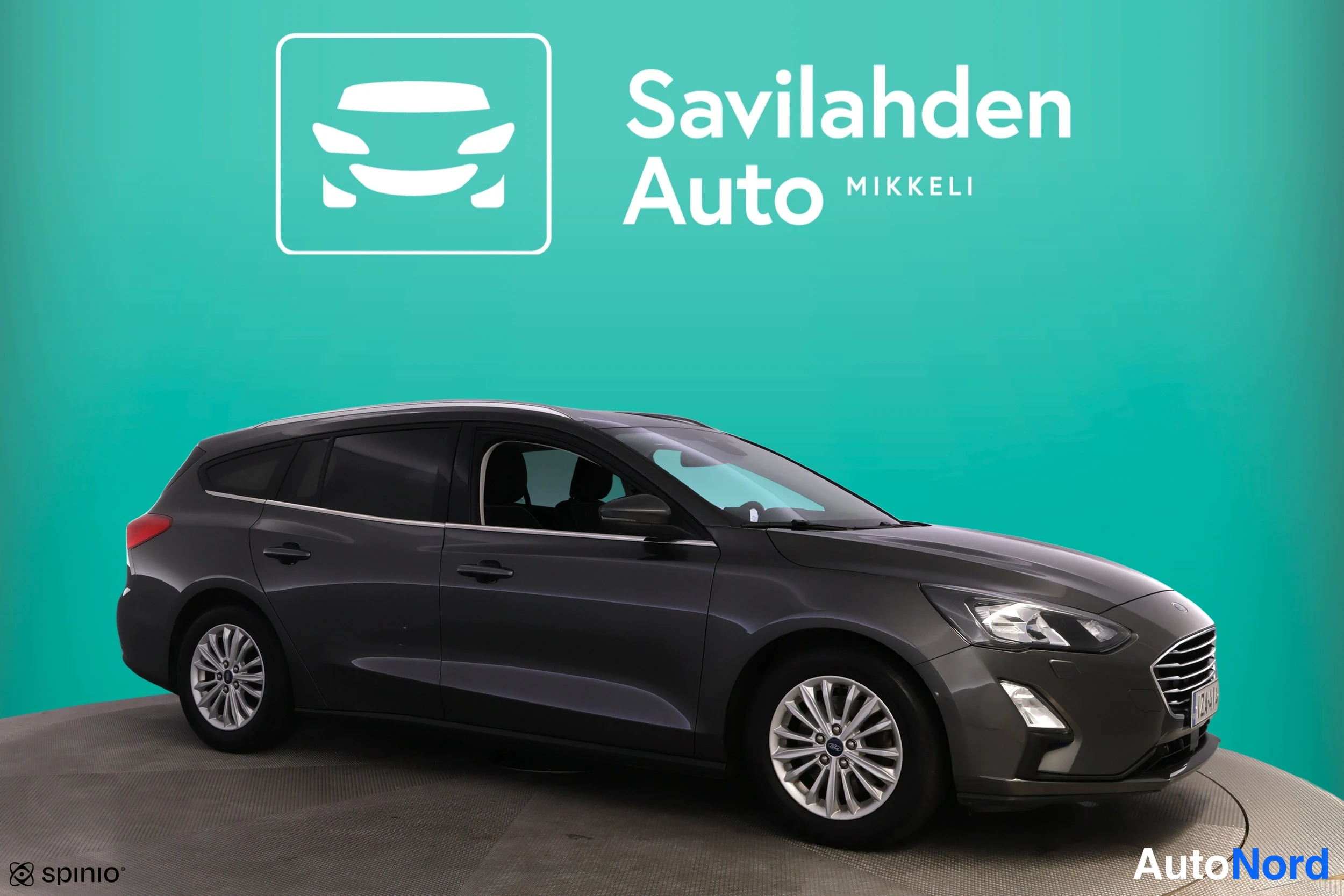 Harmaa Ford Focus 2020, etuviisto, keula oikealle, kuva 3
