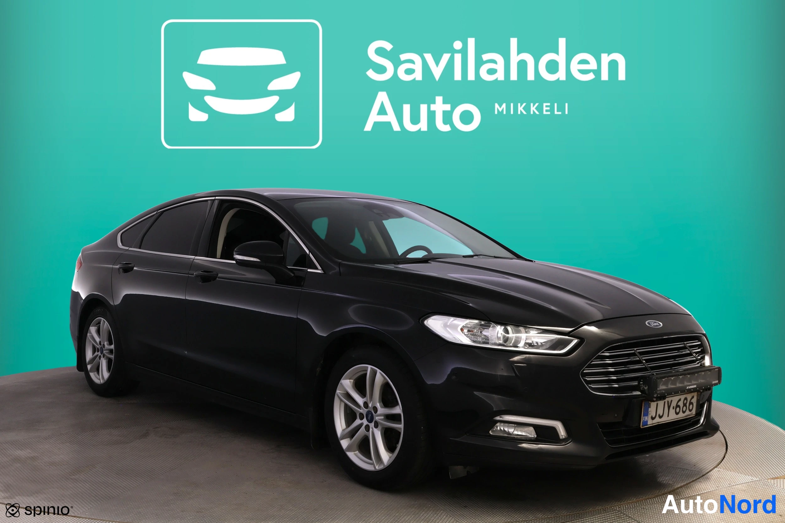 Musta Ford Mondeo 2016, etuviisto, keula oikealle, kuva 6