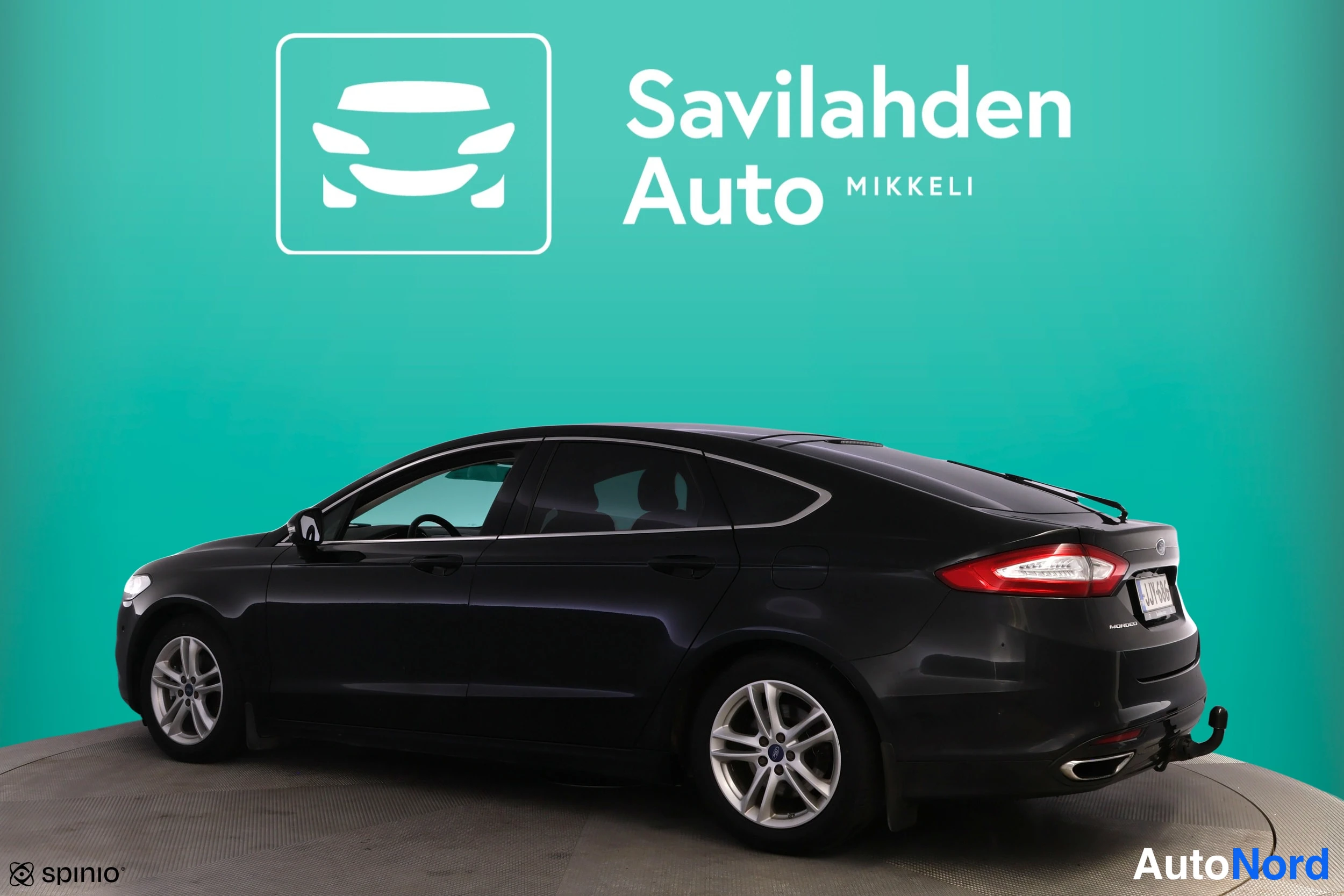Musta Ford Mondeo 2016, takaviisto, kuva 8