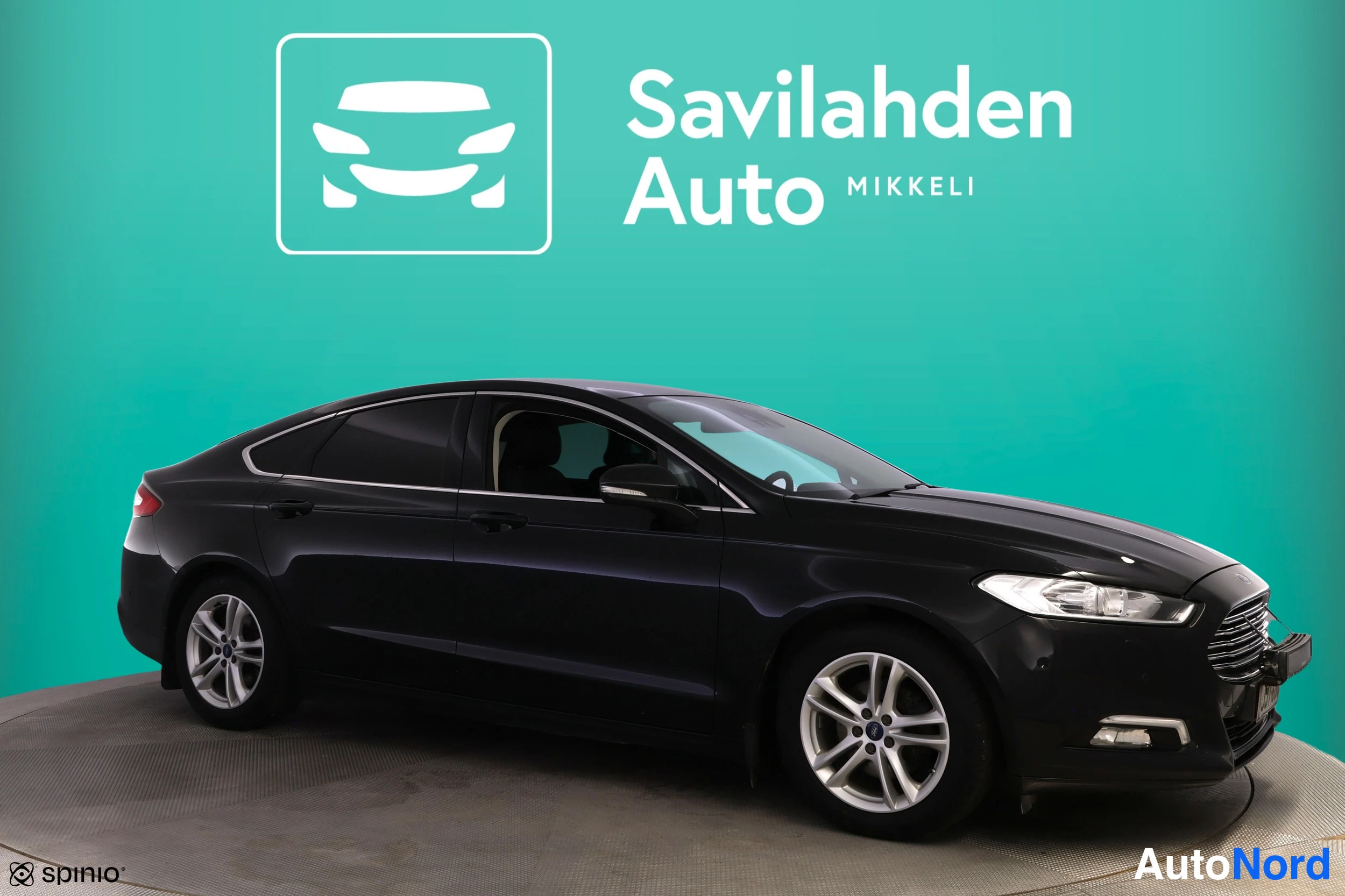 Musta Ford Mondeo 2016, etuviisto, keula oikealle, kuva 4