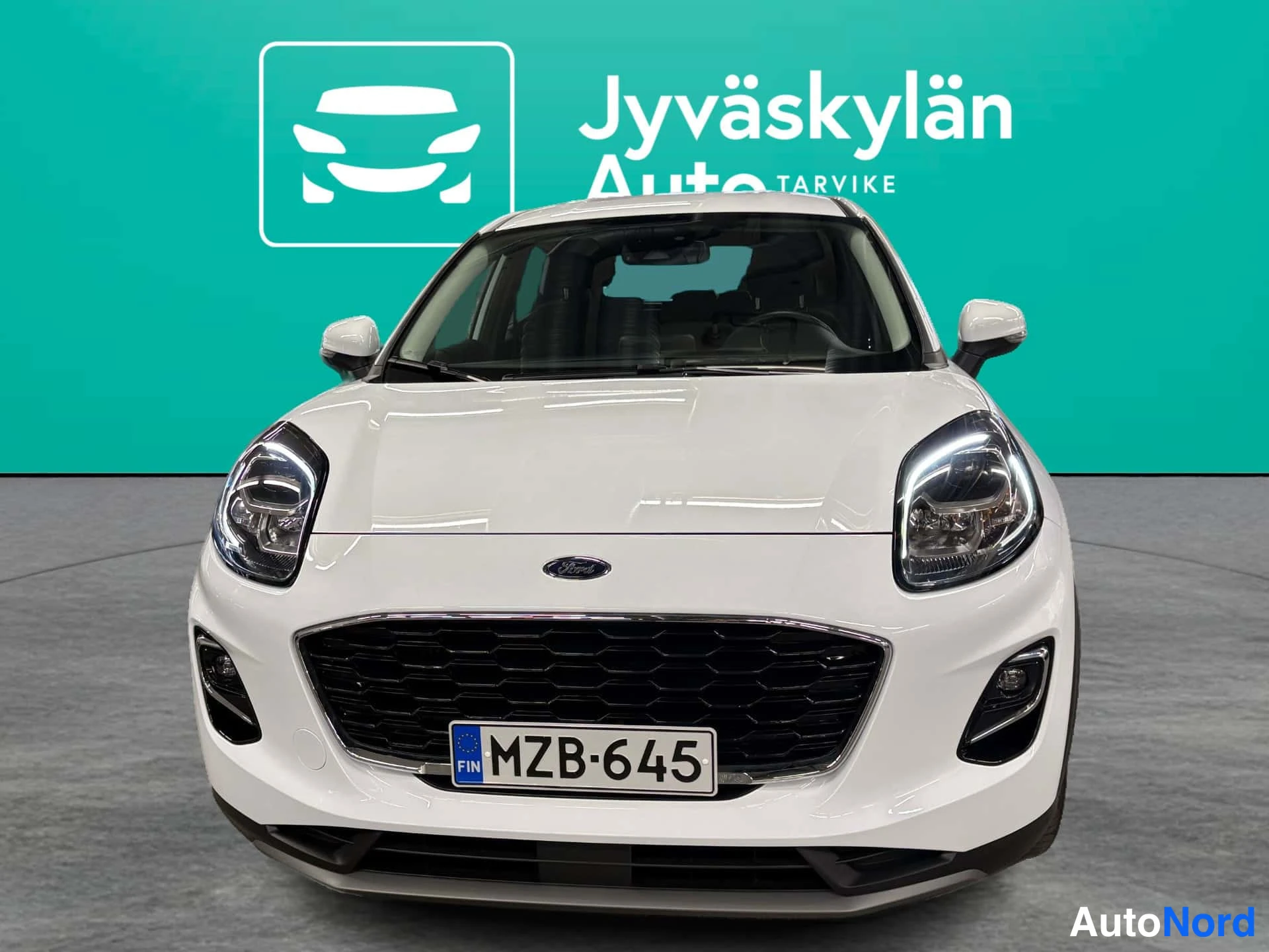Valkoinen Ford Puma 2021, edestä, kuva 3