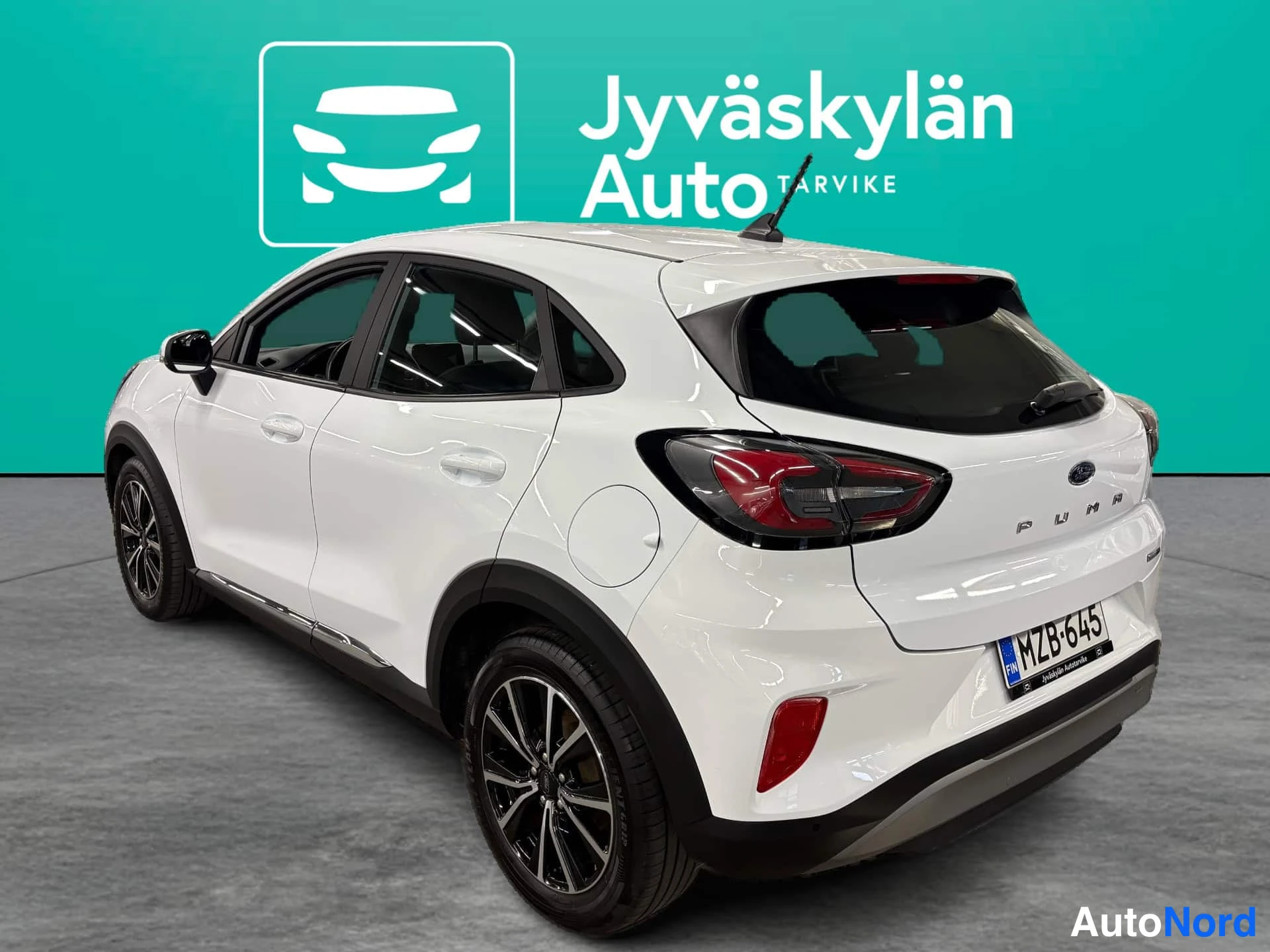 Valkoinen Ford Puma 2021, takaviisto, kuva 5
