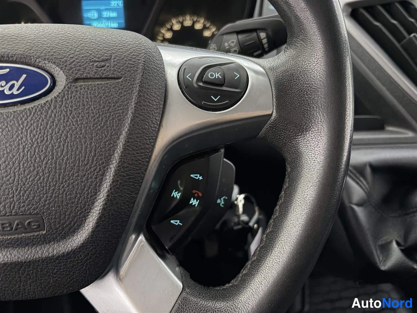 Svart Ford Transit Custom 2014, detalj, bild 24