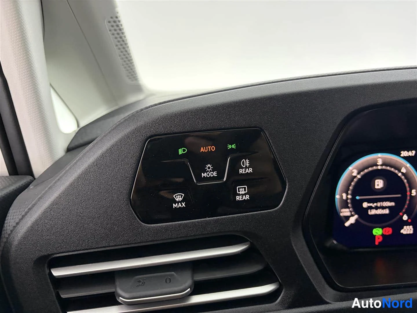 Valkoinen Volkswagen Caddy 2026, yksityiskohta, kuva 35