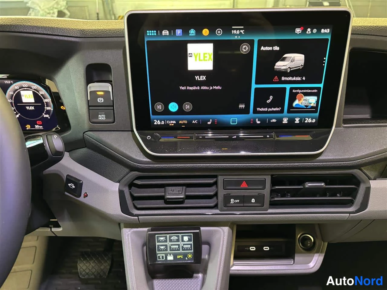 Valkoinen Volkswagen Crafter 2026, yksityiskohta, kuva 24