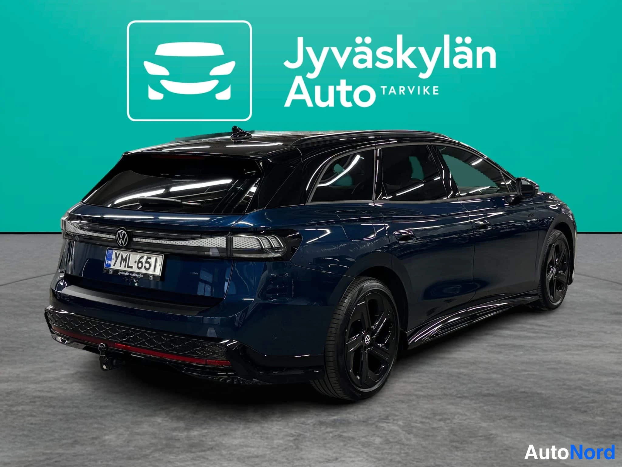 Sininen Volkswagen ID.7 2025, takaviisto, kuva 13