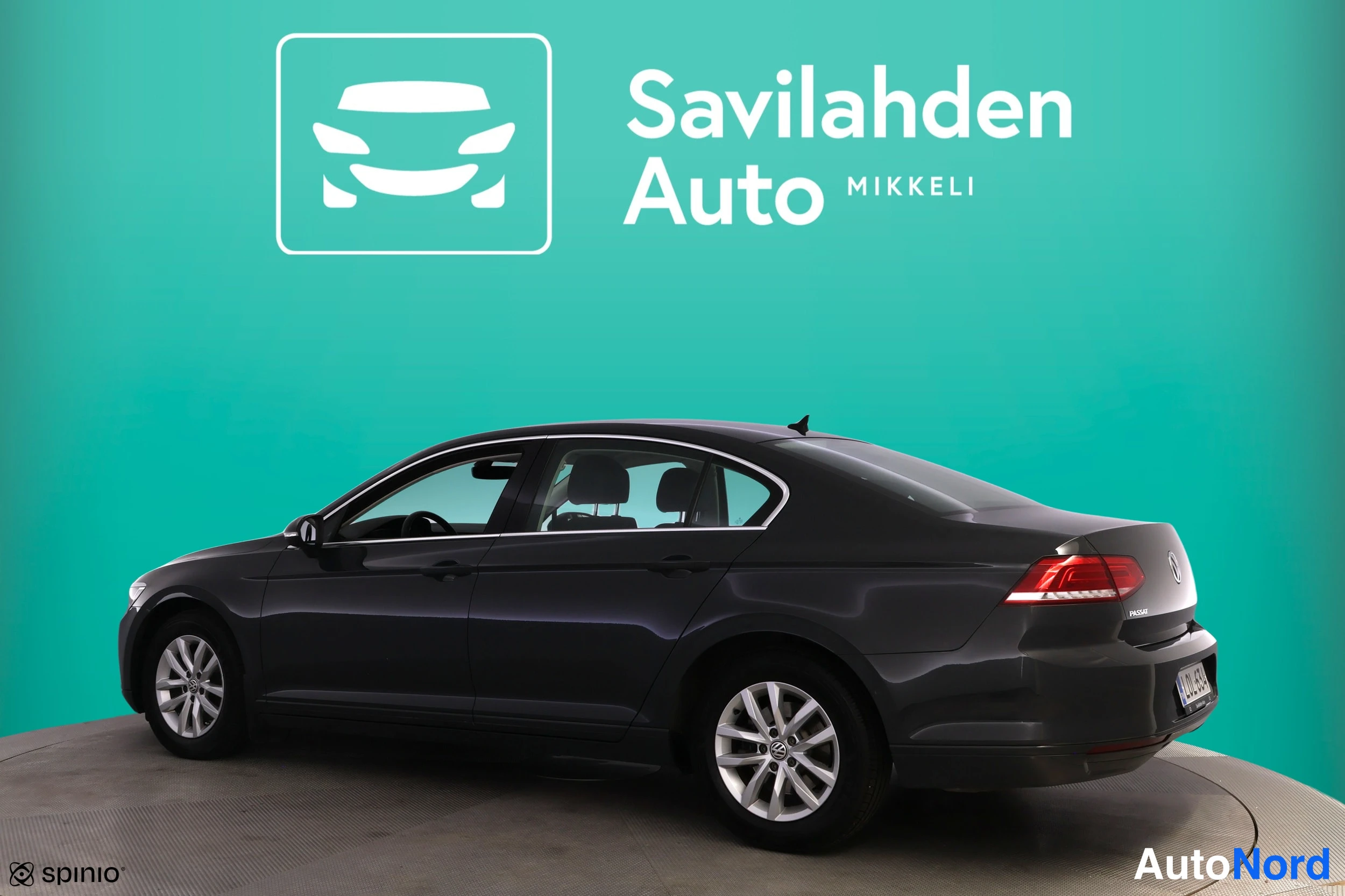 Harmaa Volkswagen Passat 2018, takaviisto, kuva 11