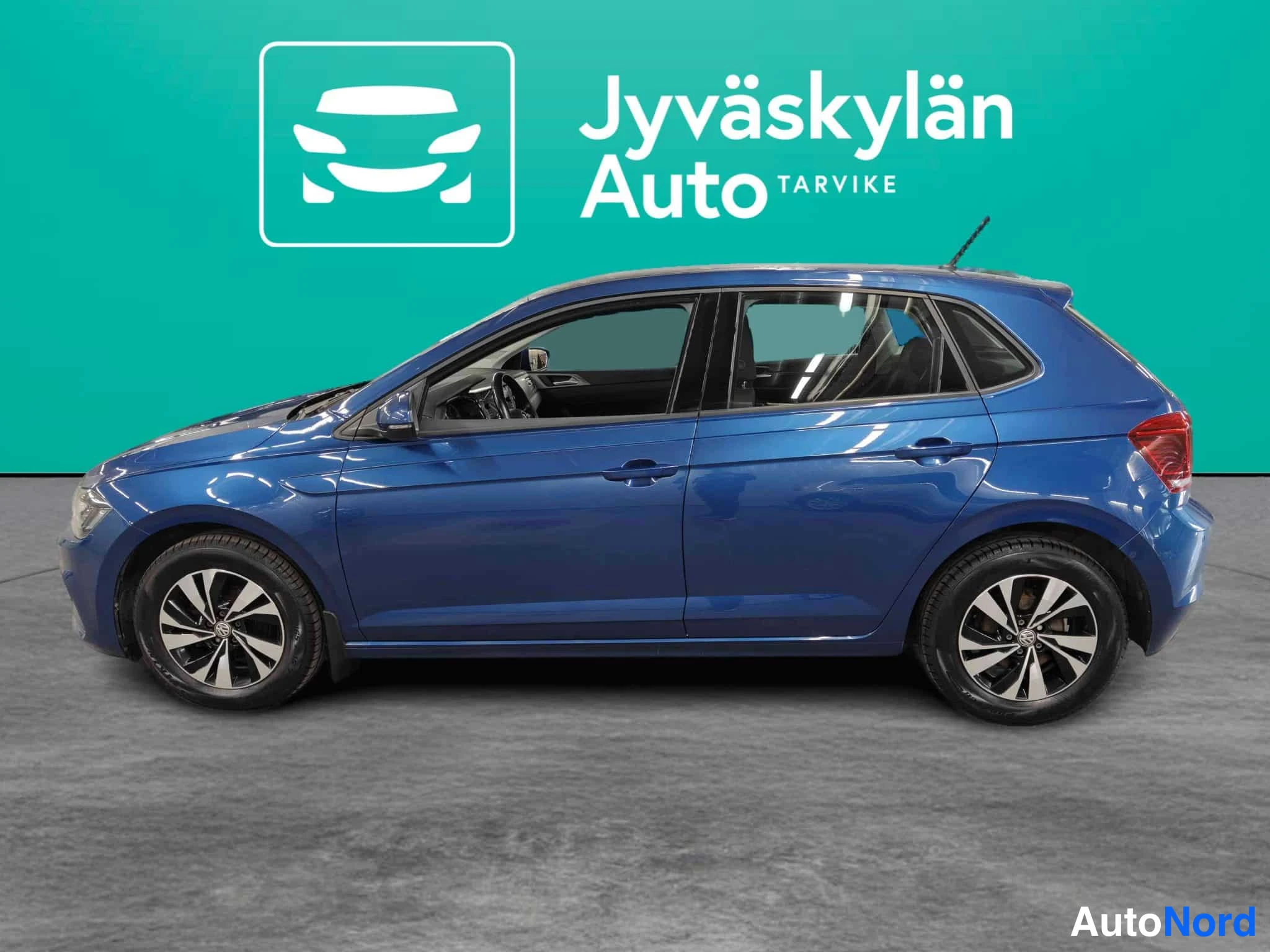 Sininen Volkswagen Polo 2018, sivulta, kuva 7