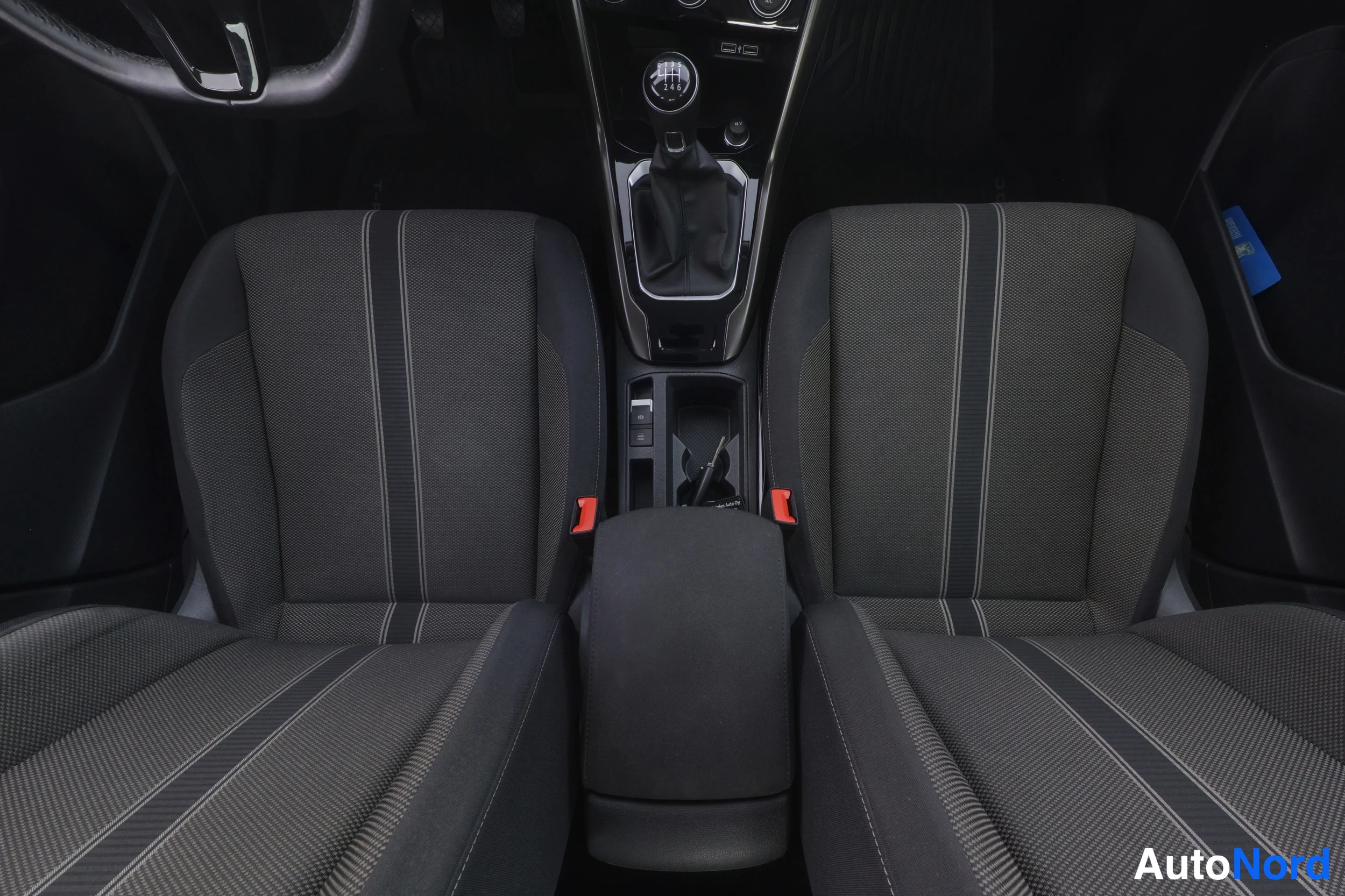 Sininen Volkswagen T-Roc 2019, etuistuimet, kuva 20