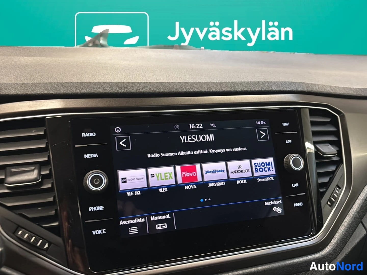 Keltainen Volkswagen T-Roc 2018, yksityiskohta, kuva 12