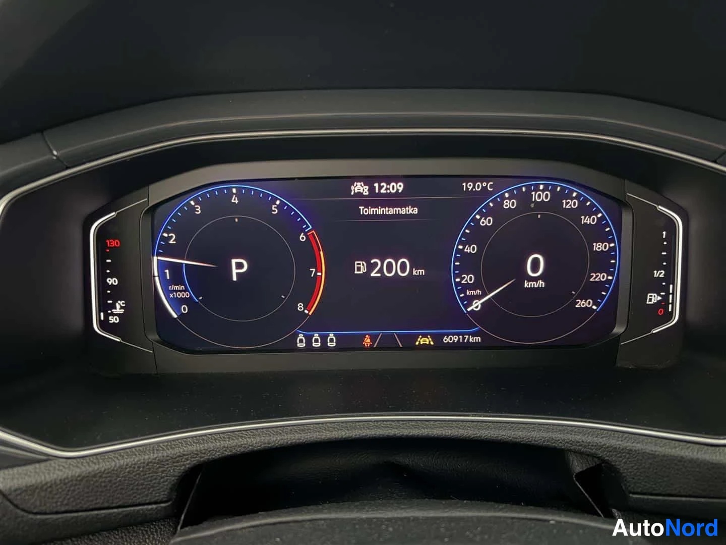 Sininen Volkswagen T-Roc 2022, yksityiskohta, kuva 20