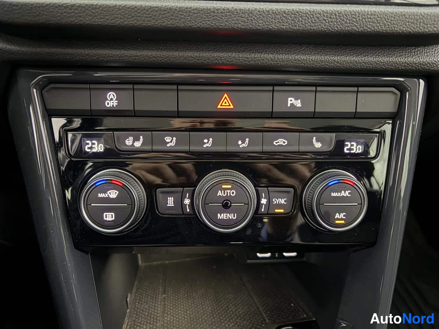 Sininen Volkswagen T-Roc 2022, yksityiskohta, kuva 24