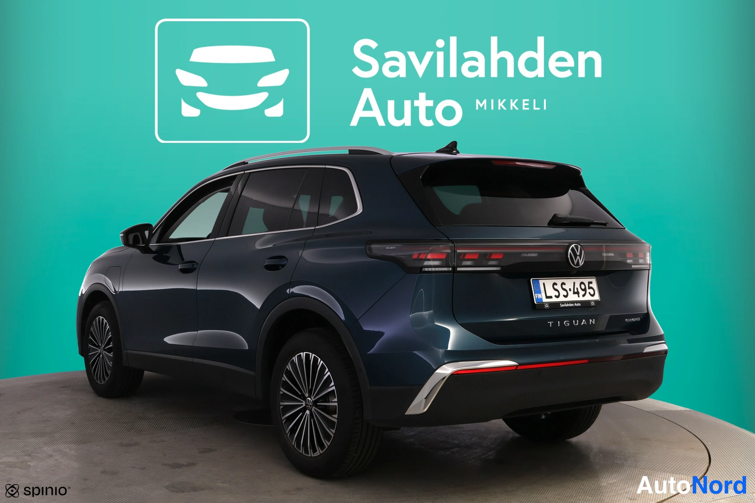 Sininen Volkswagen Tiguan 2024, takaviisto, kuva 9