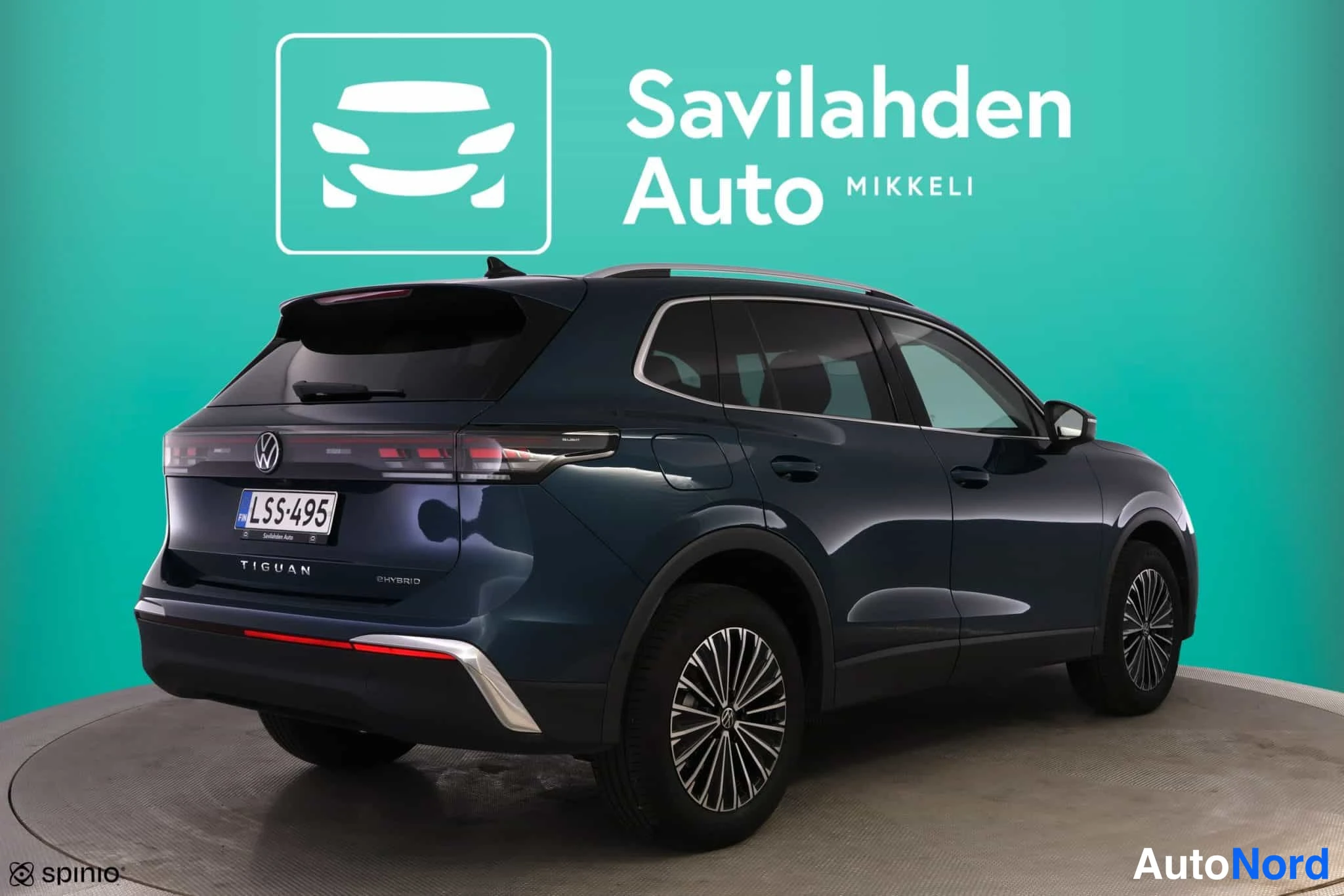 Sininen Volkswagen Tiguan 2024, takaviisto, kuva 12