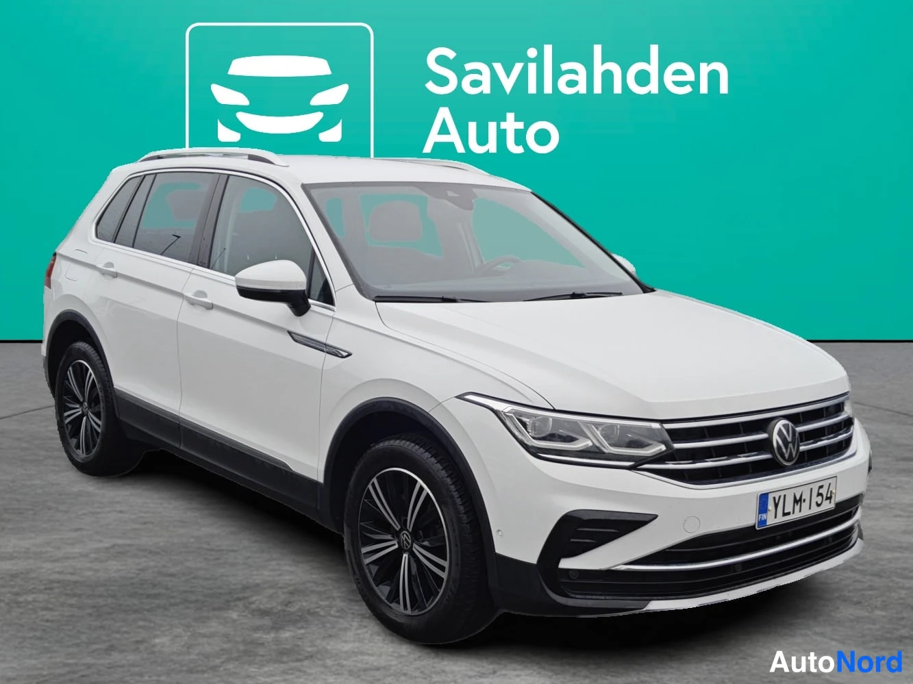 Valkoinen Volkswagen Tiguan 2022, etuviisto, keula oikealle, kuva 2
