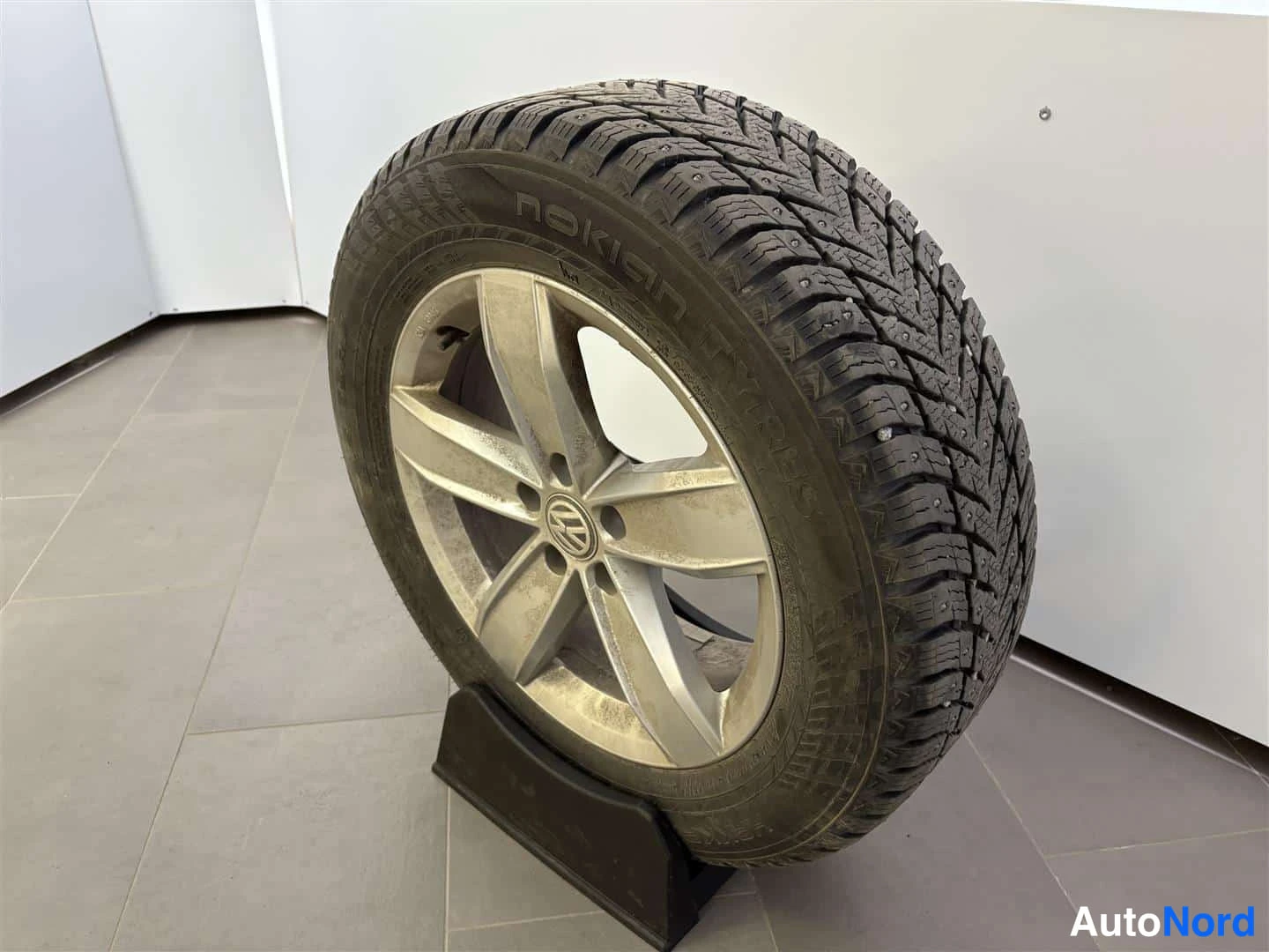 Valkoinen Volkswagen Tiguan 2017, yksityiskohta, kuva 39