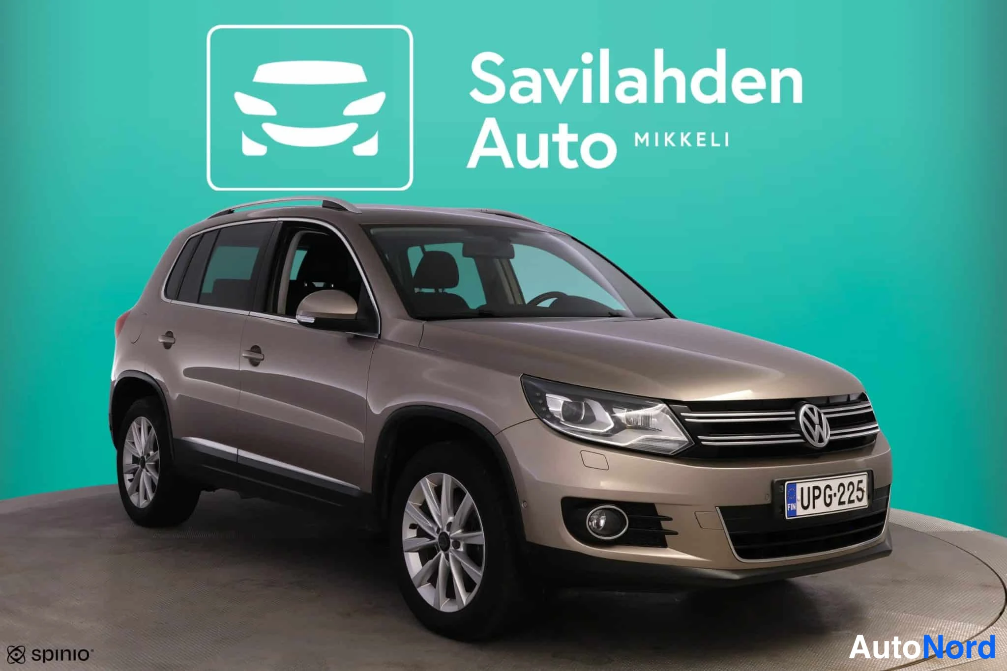 Hopea Volkswagen Tiguan 2012, etuviisto, keula oikealle, kuva 5