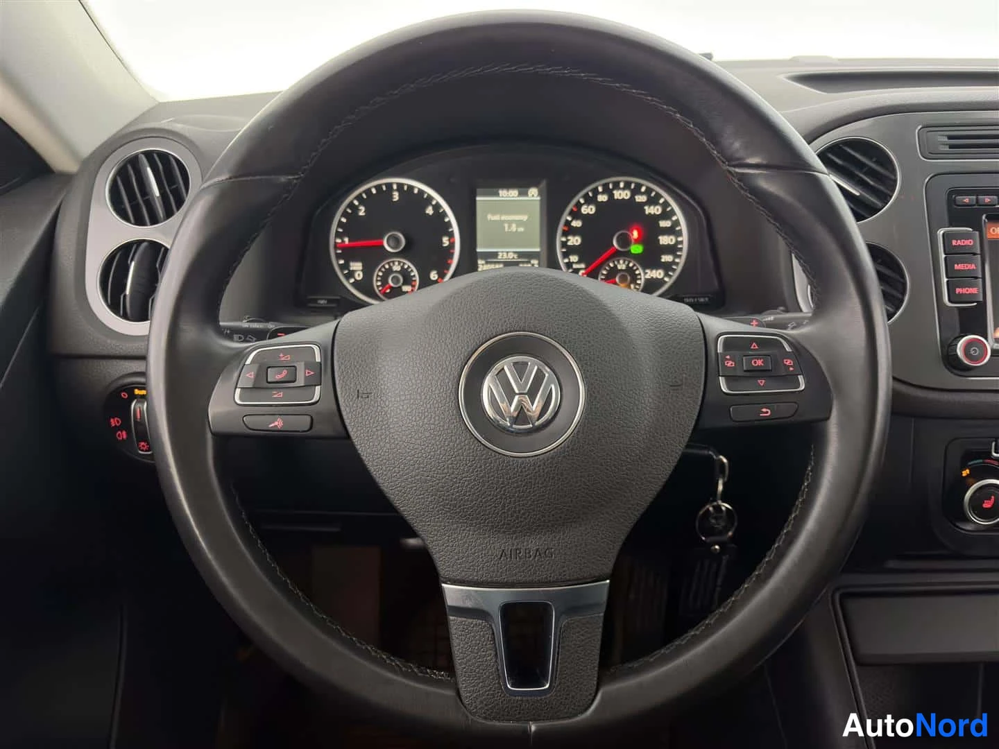 Hopea Volkswagen Tiguan 2012, yksityiskohta, kuva 25