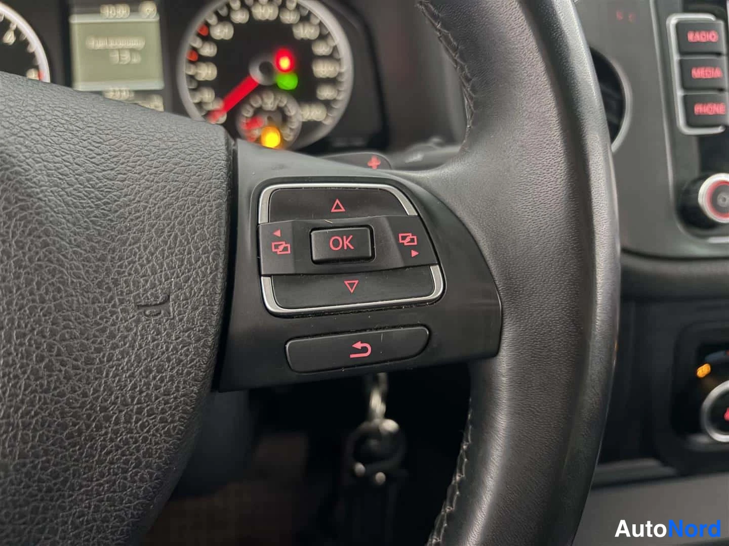 Hopea Volkswagen Tiguan 2012, yksityiskohta, kuva 29