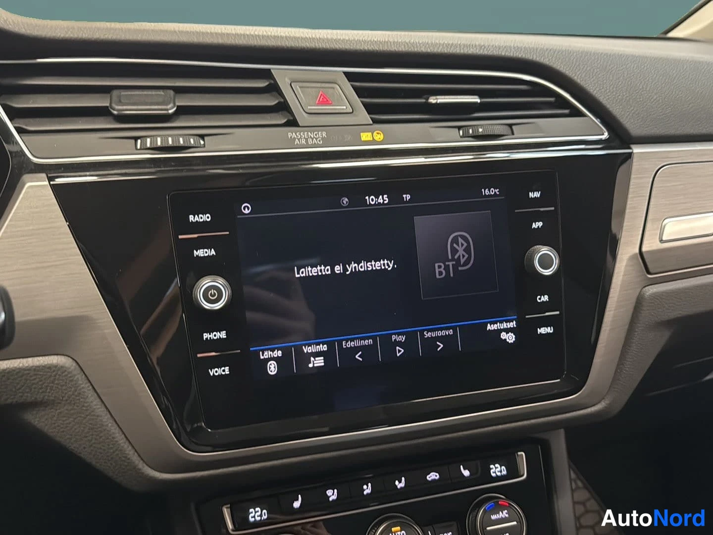 Harmaa Volkswagen Touran 2018, yksityiskohta, kuva 18