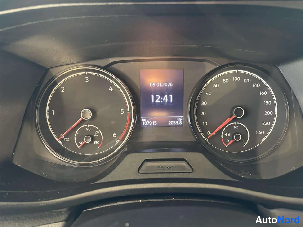 Blå Volkswagen Transporter 2021, detalj, bild 21