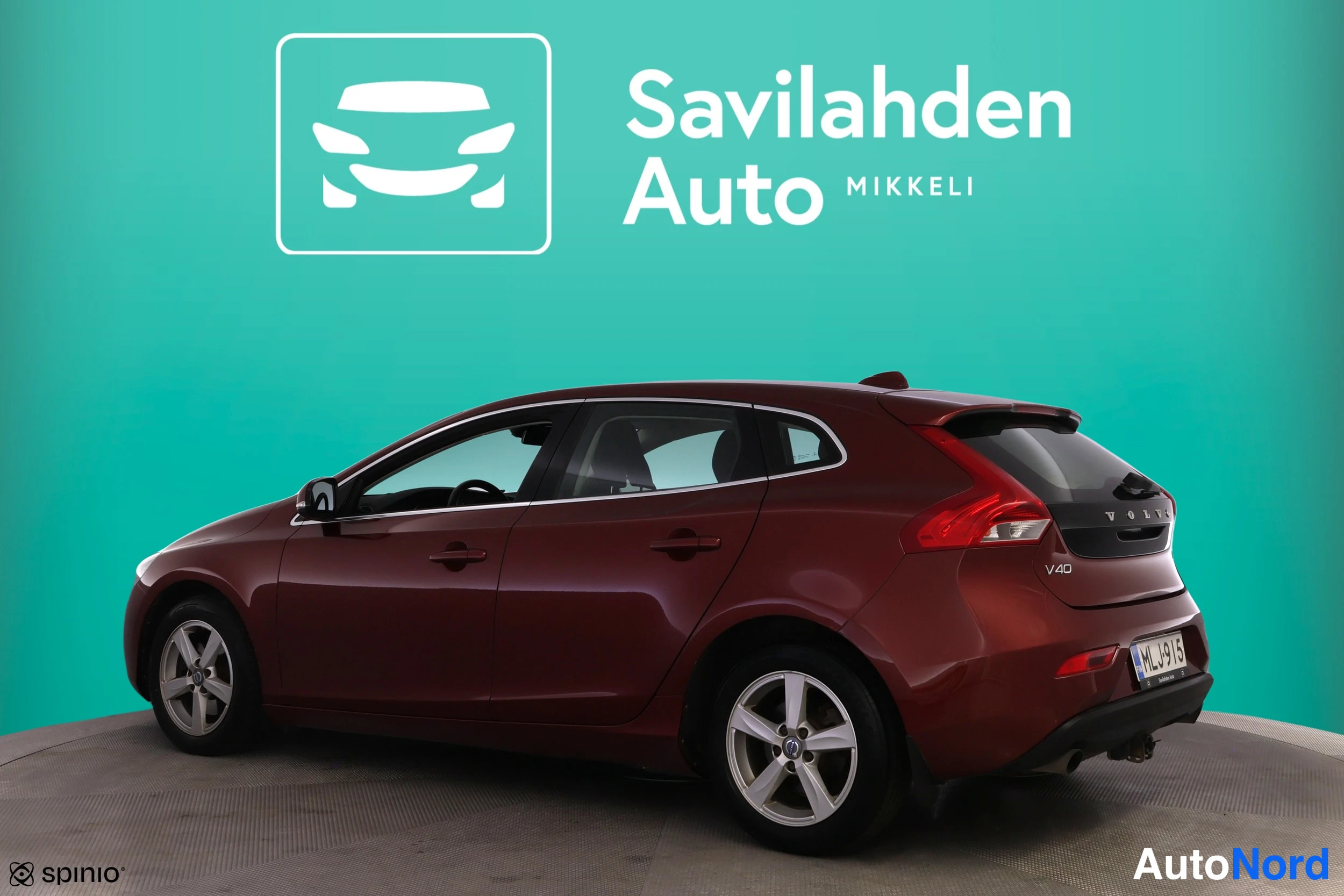 Punainen Volvo V40 2013, takaviisto, kuva 12