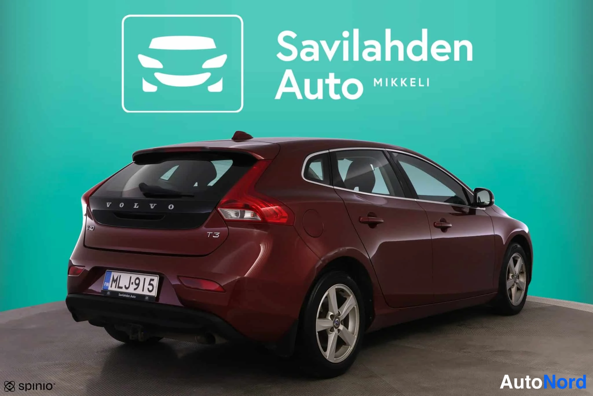 Punainen Volvo V40 2013, takaviisto, kuva 9