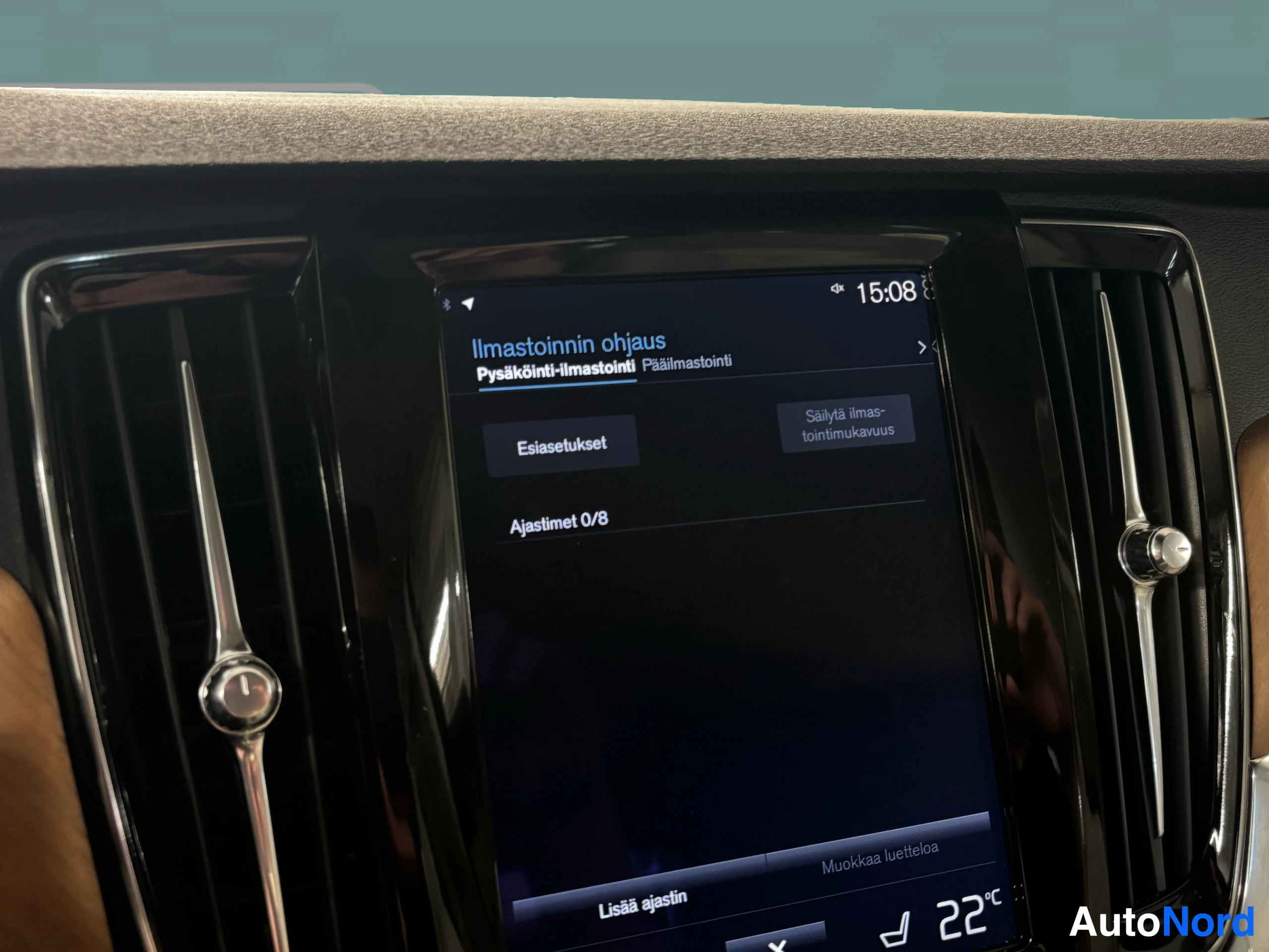 Sininen Volvo V90 2016, yksityiskohta, kuva 30