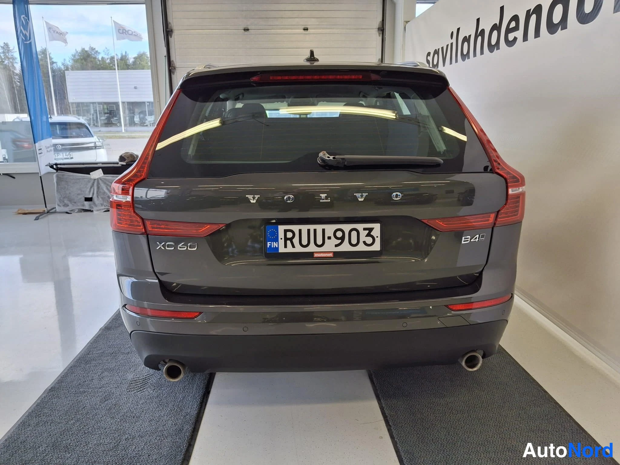 Harmaa Volvo XC60 2021, takaa, kuva 11