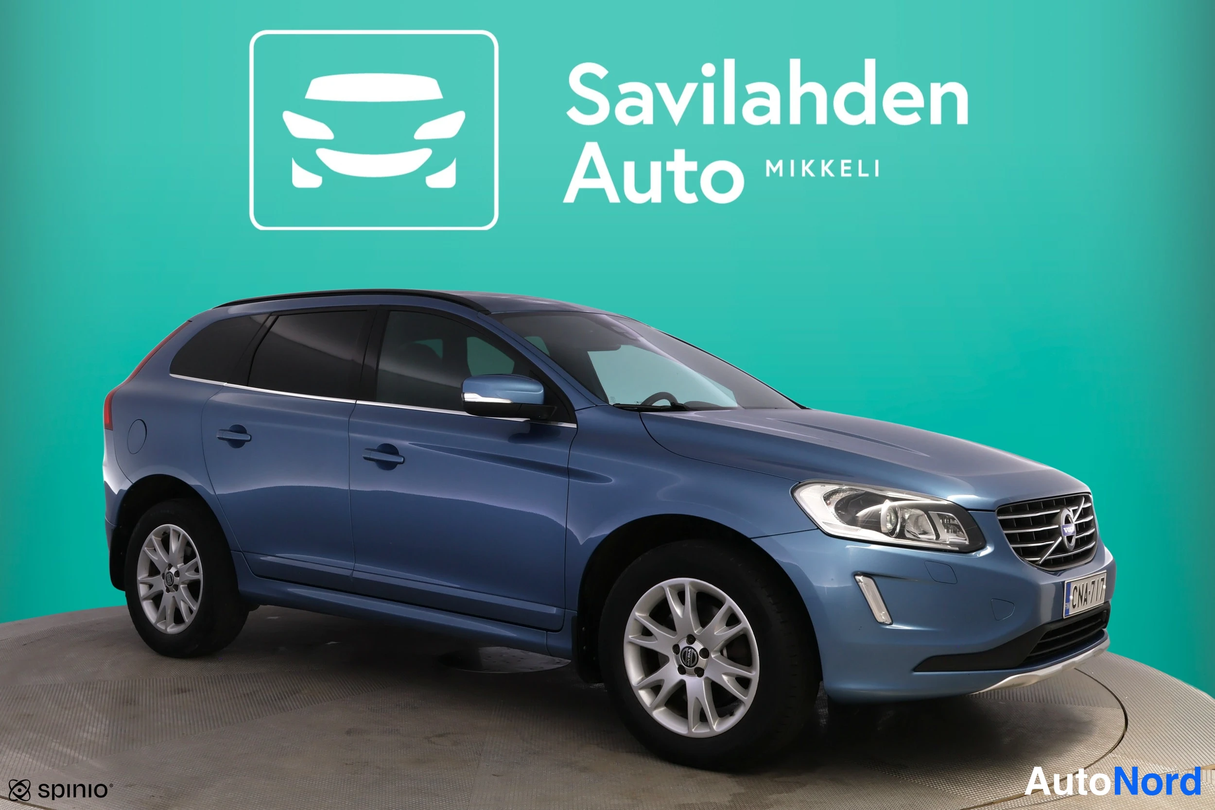 Sininen Volvo XC60 2015, etuviisto, keula oikealle, kuva 4