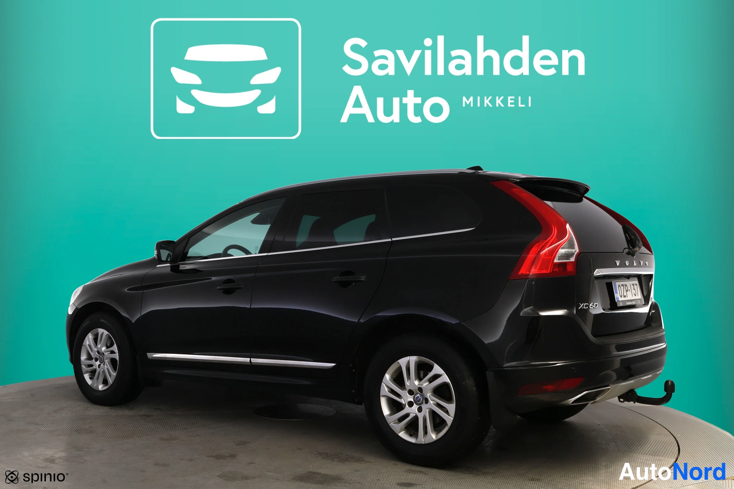 Musta Volvo XC60 2016, takaviisto, kuva 8