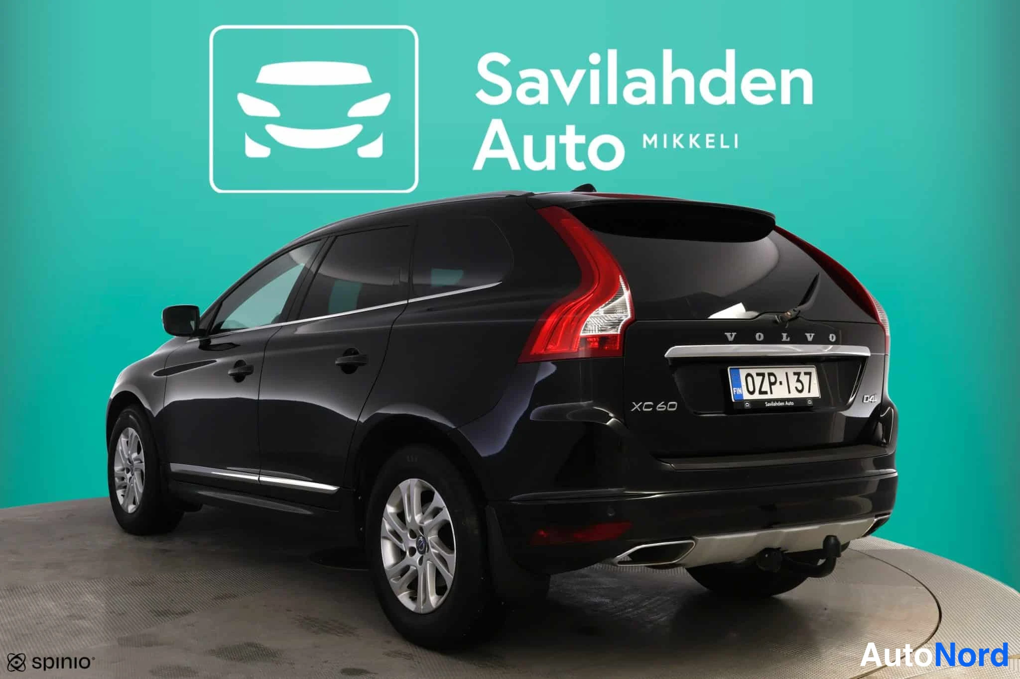 Musta Volvo XC60 2016, takaviisto, kuva 9