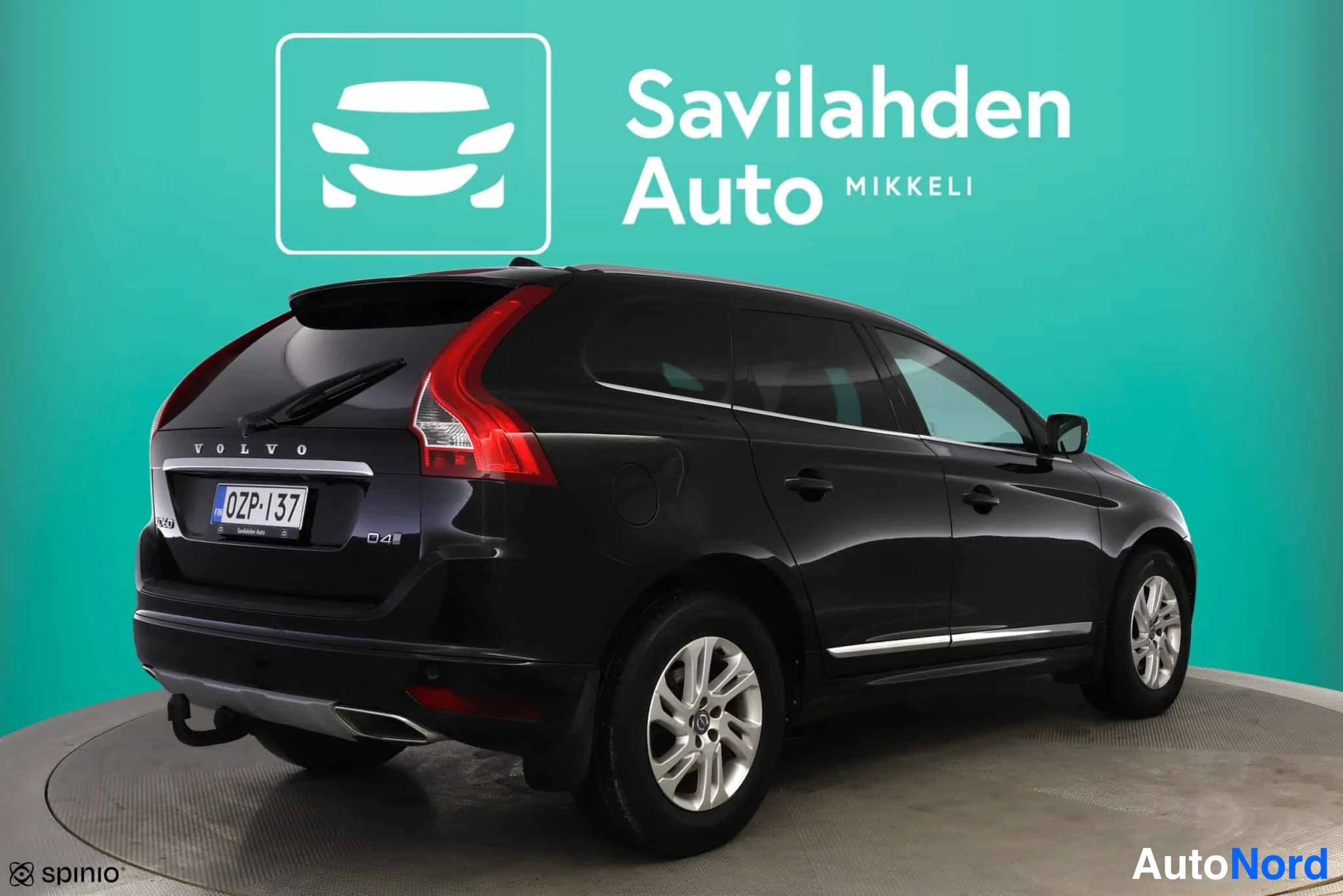Musta Volvo XC60 2016, takaviisto, kuva 11